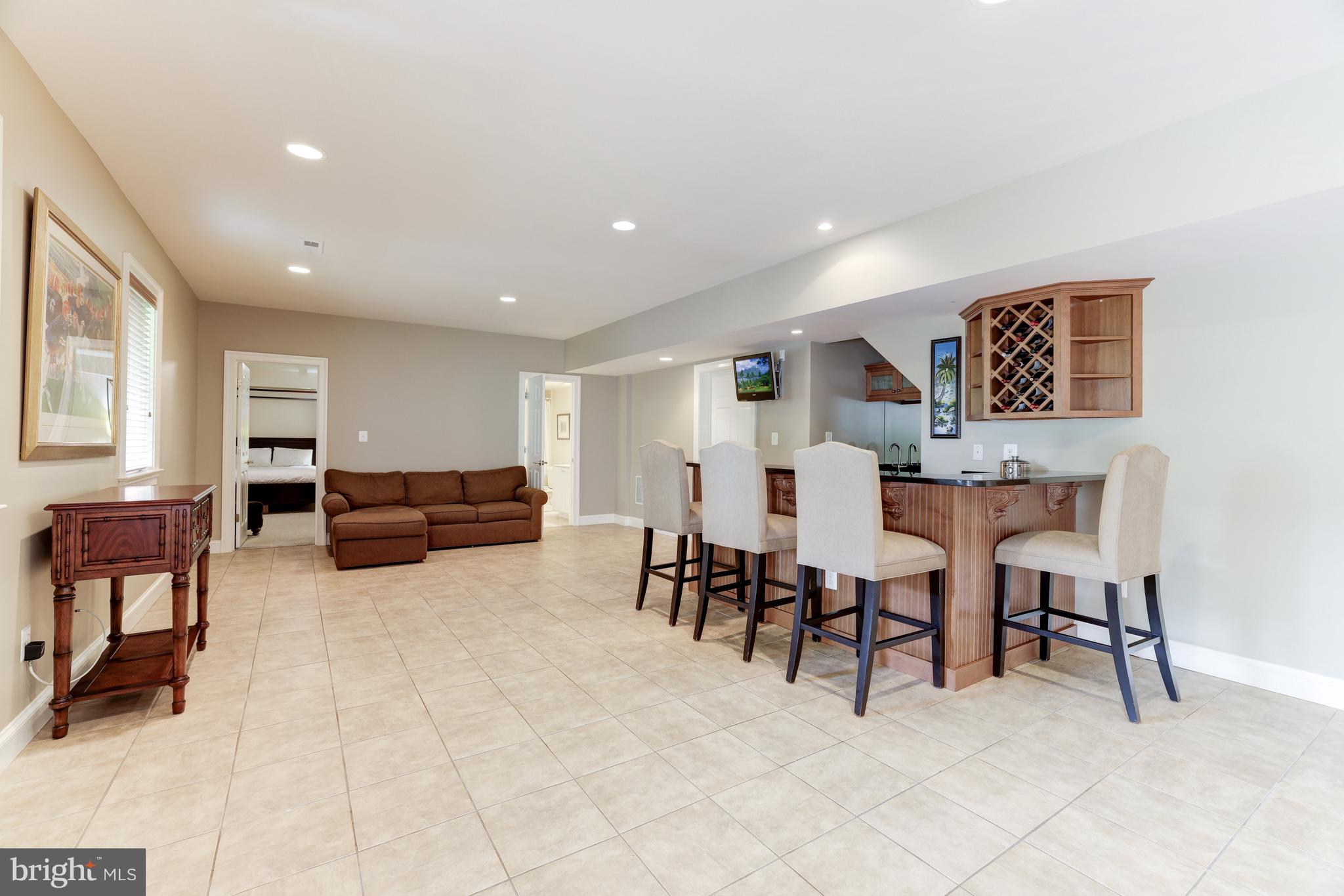 SALONA VILLAGE - Residential