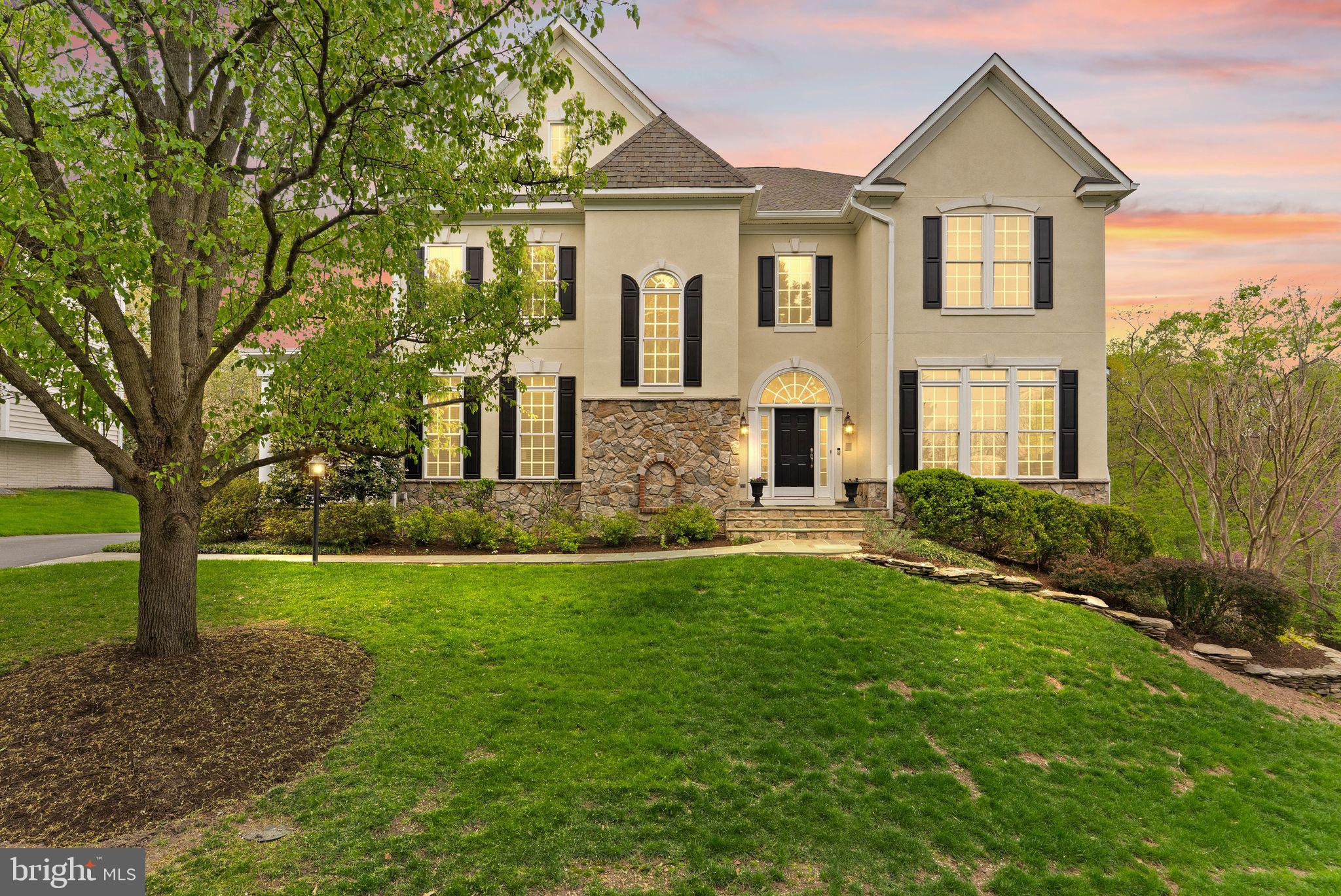 LANSDOWNE ON THE POTOMAC - Residential