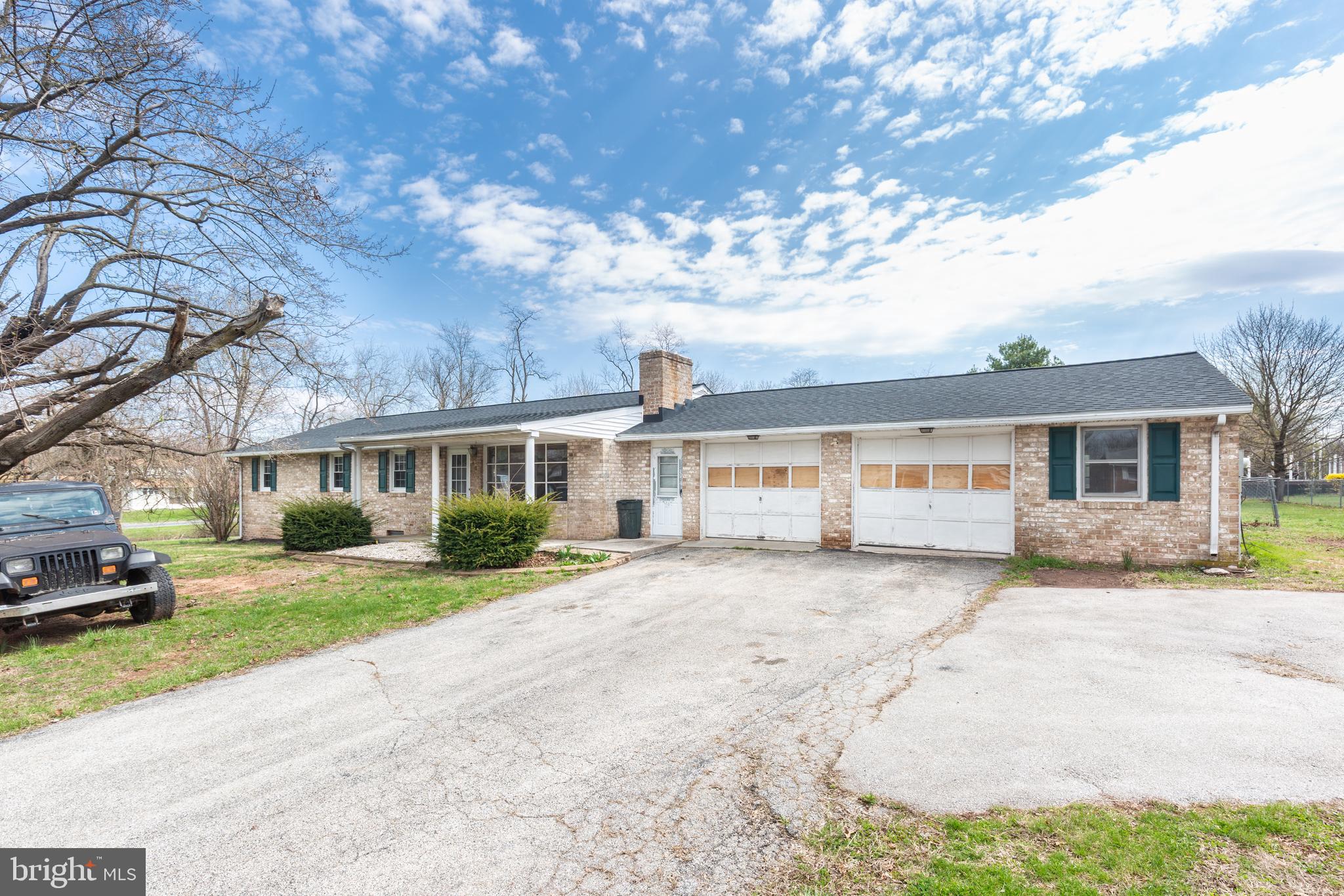 SPRINGFIELD ESTATES - Residential