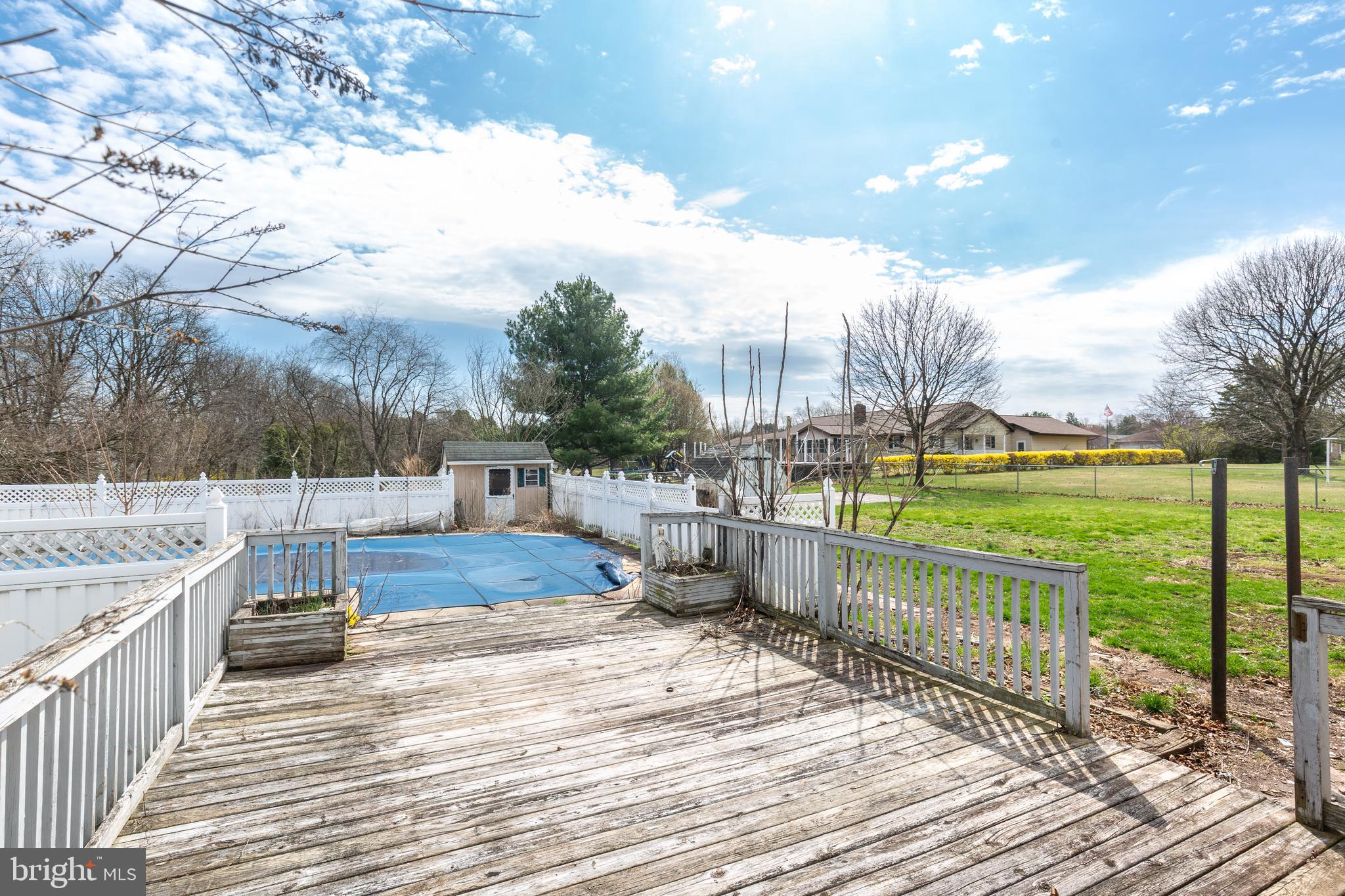 SPRINGFIELD ESTATES - Residential