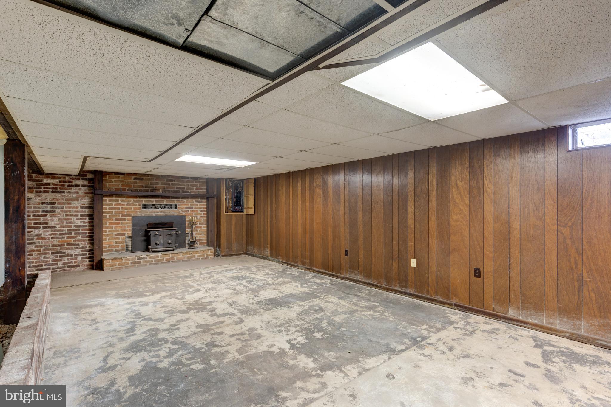 SPRINGFIELD ESTATES - Residential