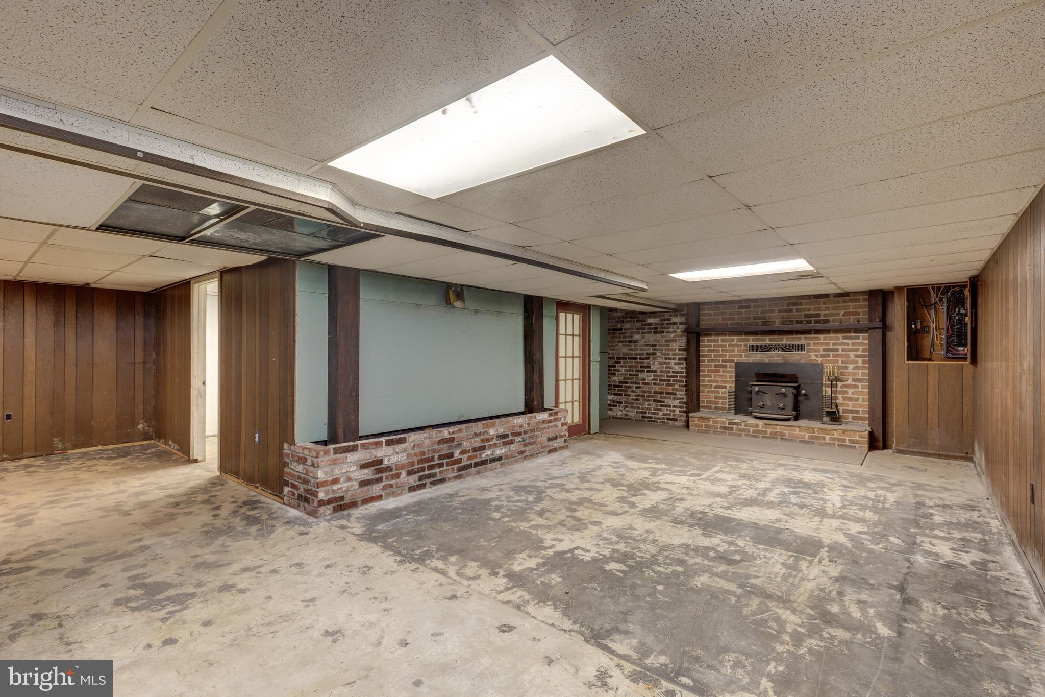 SPRINGFIELD ESTATES - Residential