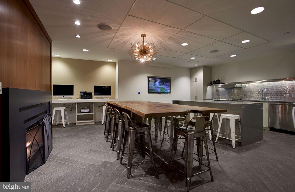 RITTENHOUSE SQUARE - Residential Lease