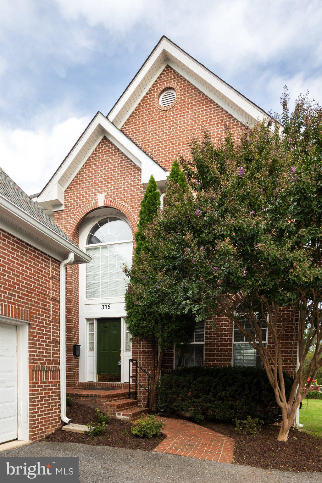 375 N VAN BUREN STREET