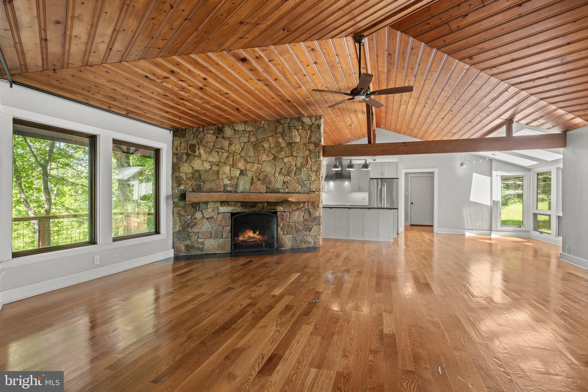 479 WILLANN DRIVE