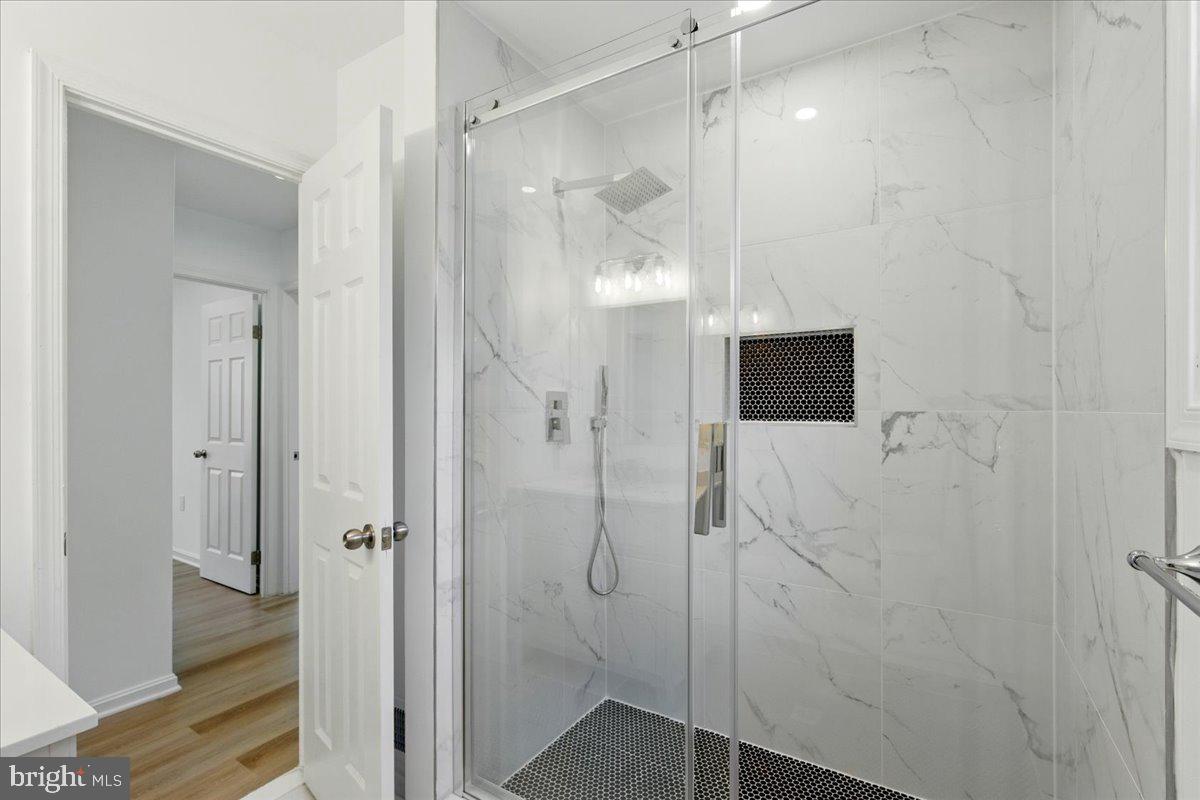 CAMELOT - Residential