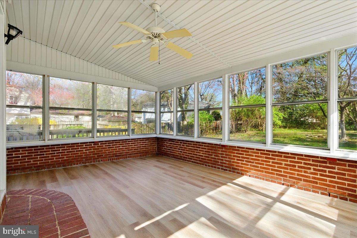 CAMELOT - Residential