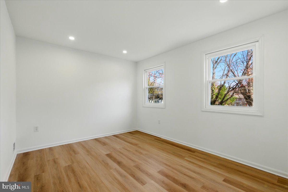 CAMELOT - Residential