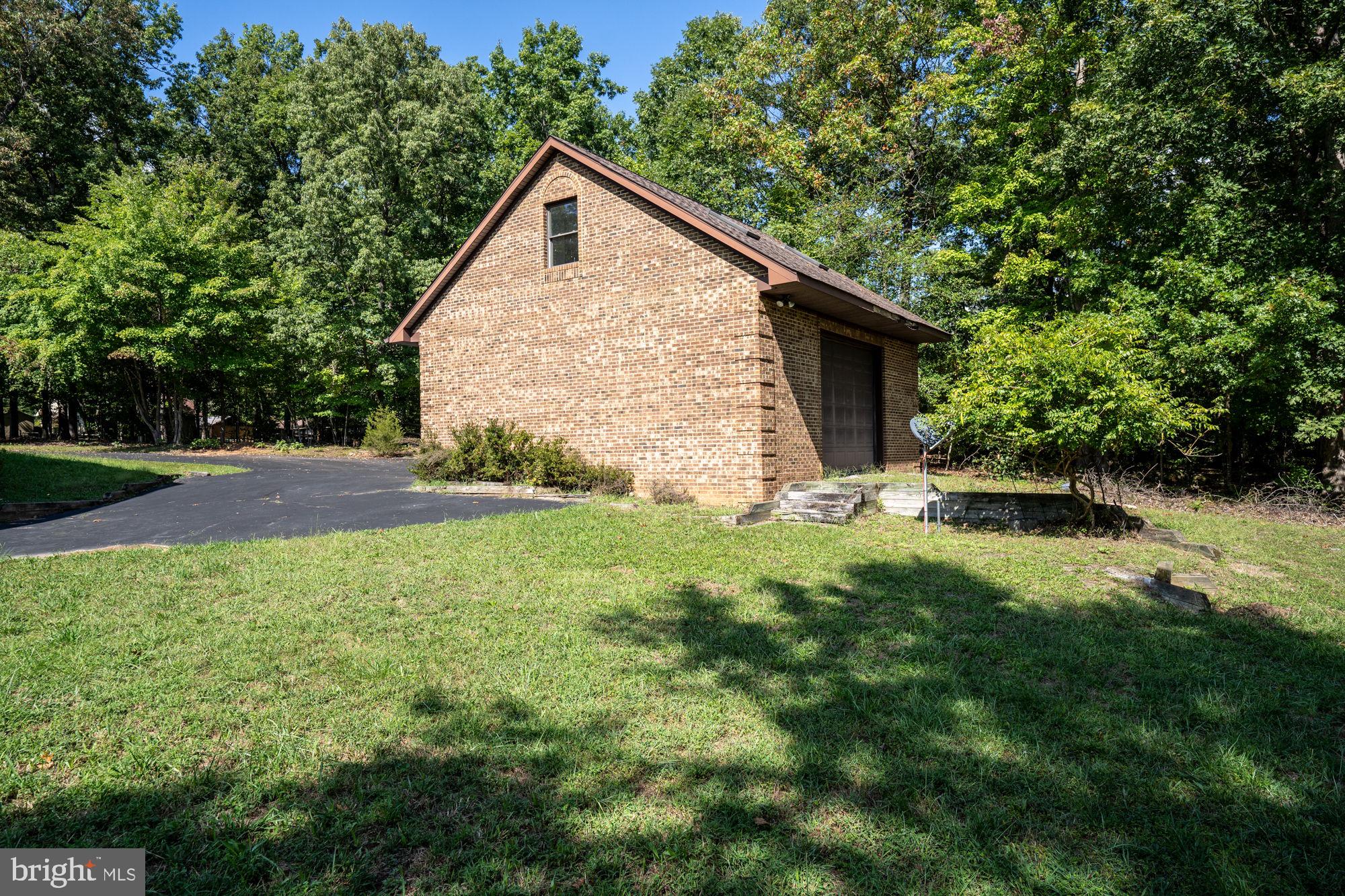 WINDWOOD COVES - Residential