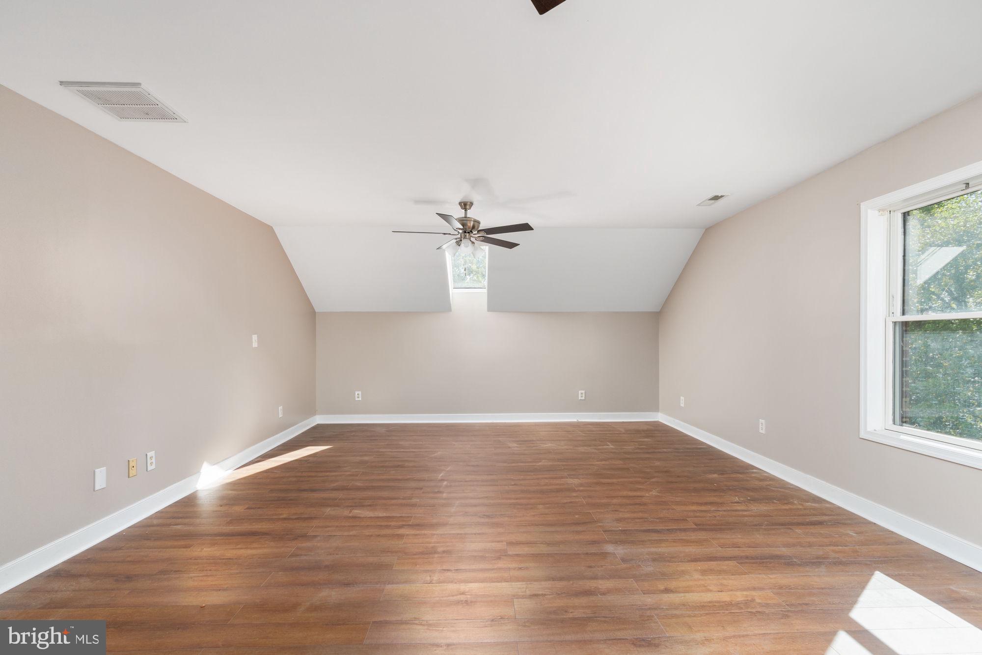 WINDWOOD COVES - Residential