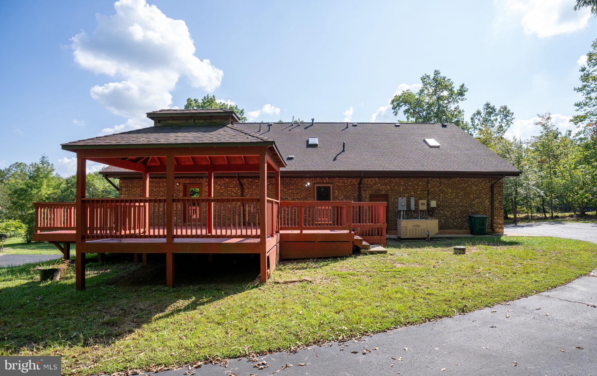 WINDWOOD COVES - Residential