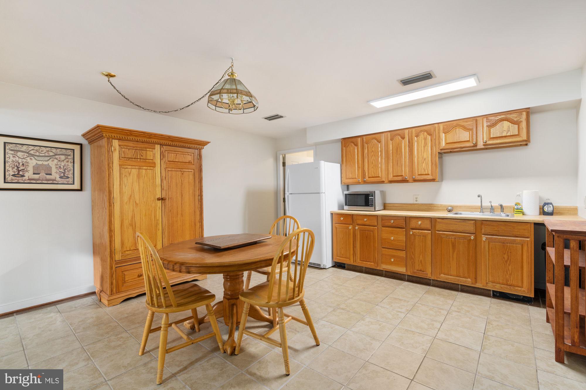 WINDWOOD COVES - Residential