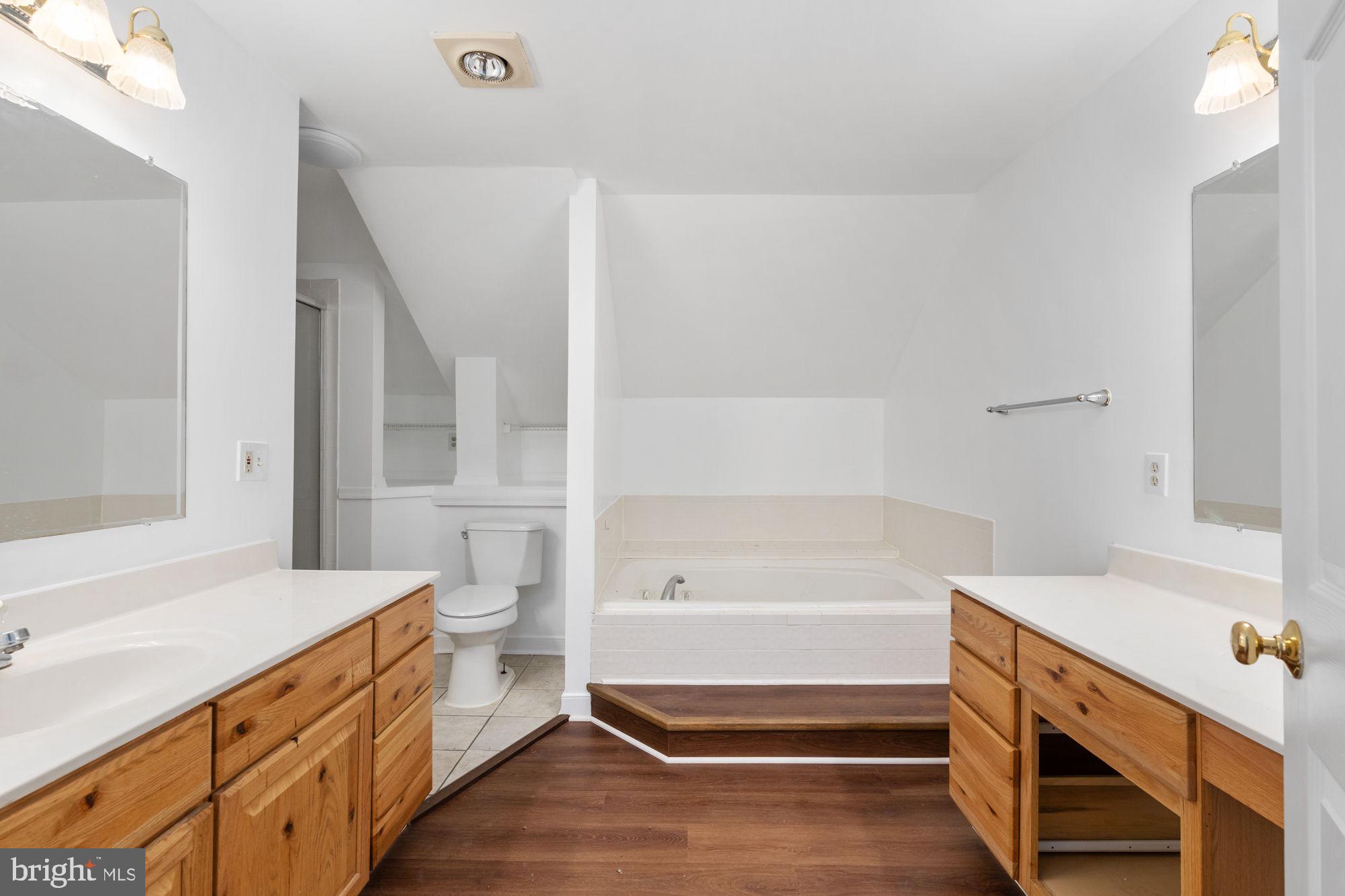 WINDWOOD COVES - Residential