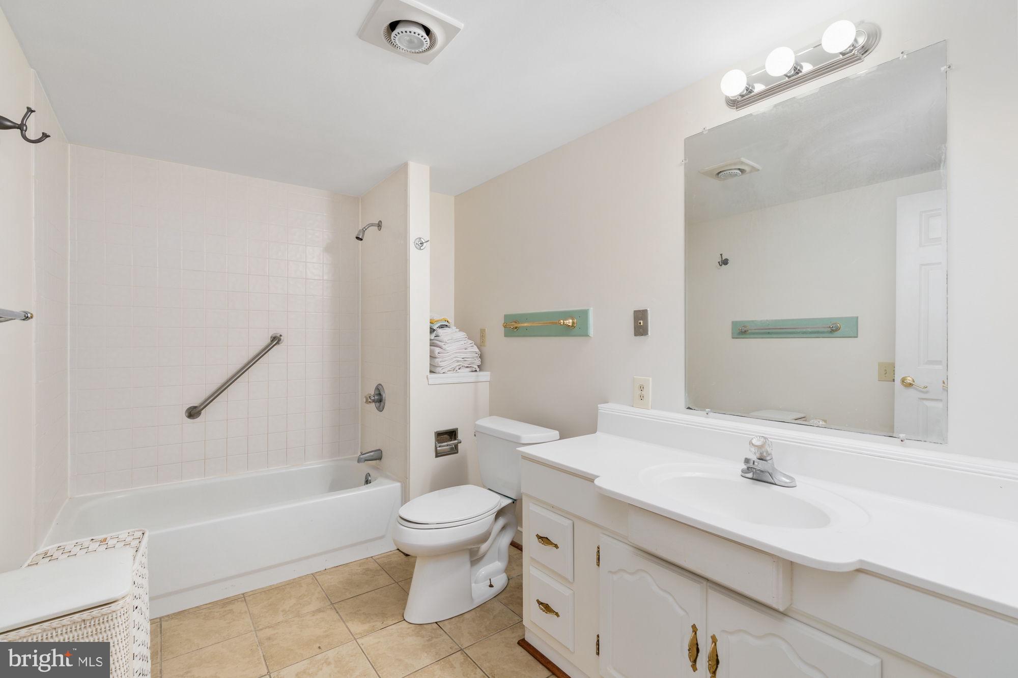 WINDWOOD COVES - Residential