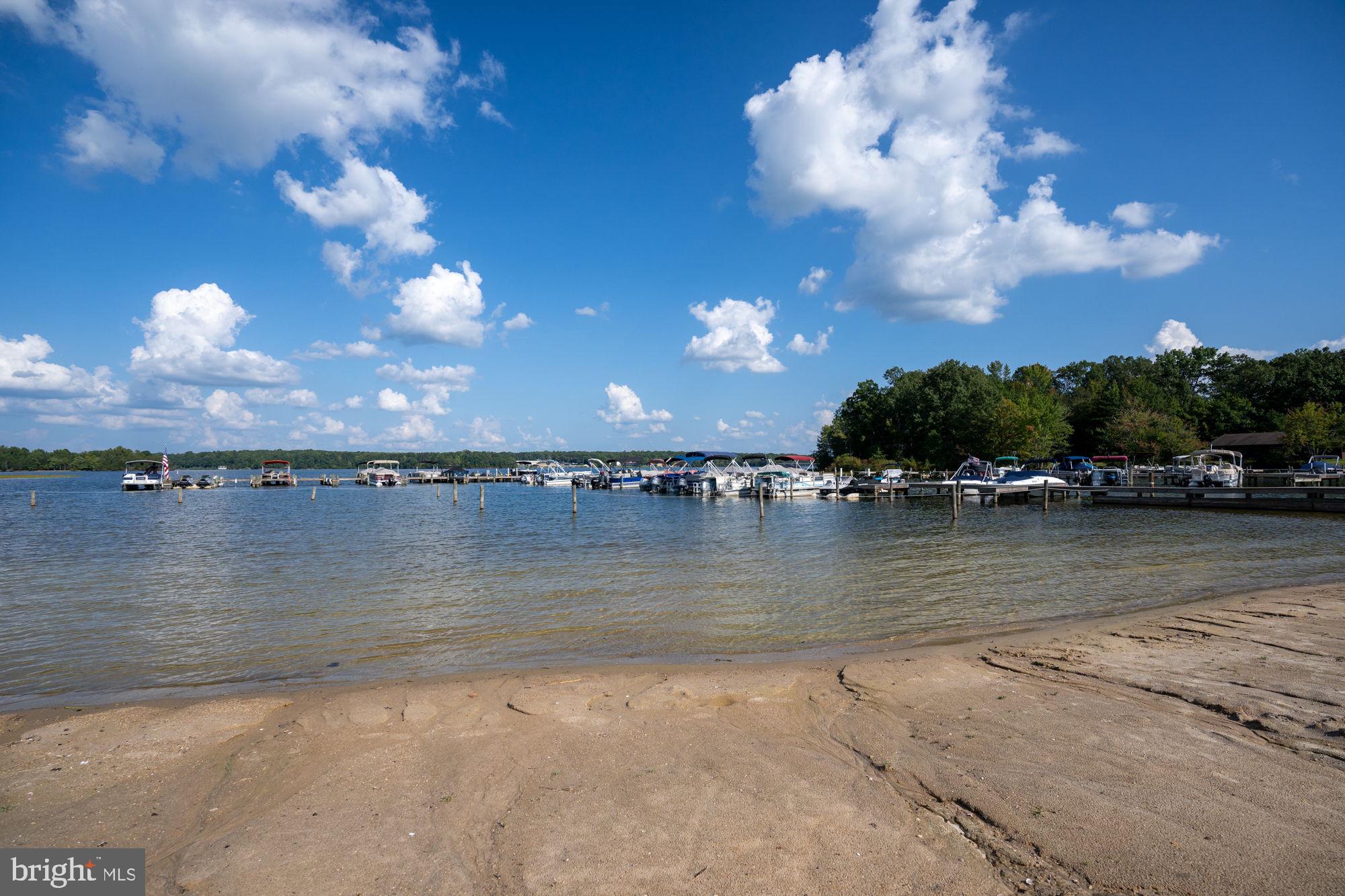 WINDWOOD COVES - Residential