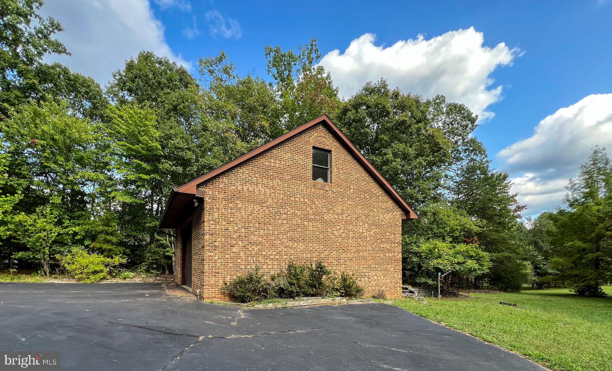 WINDWOOD COVES - Residential