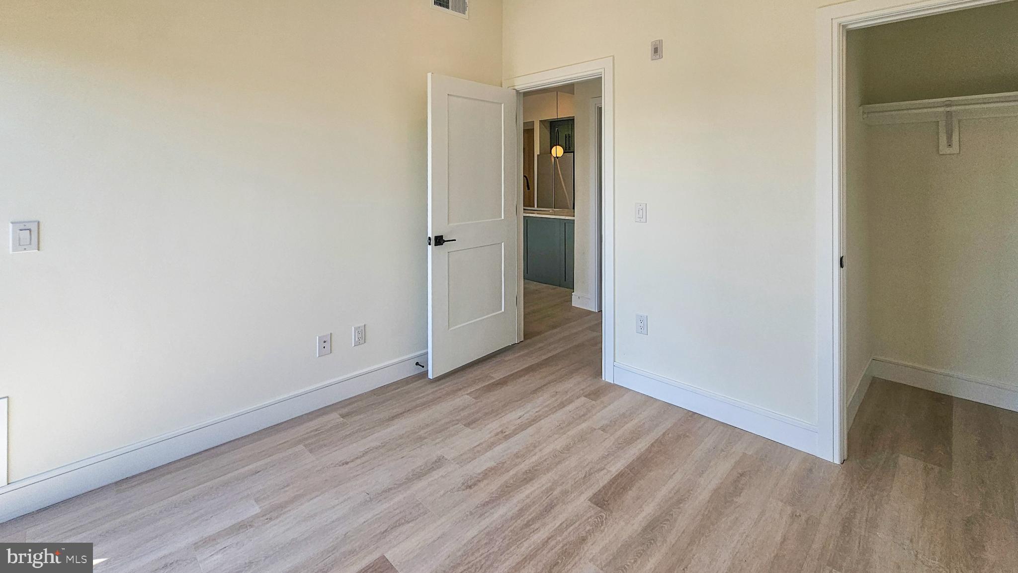 KENSINGTON - Residential Lease