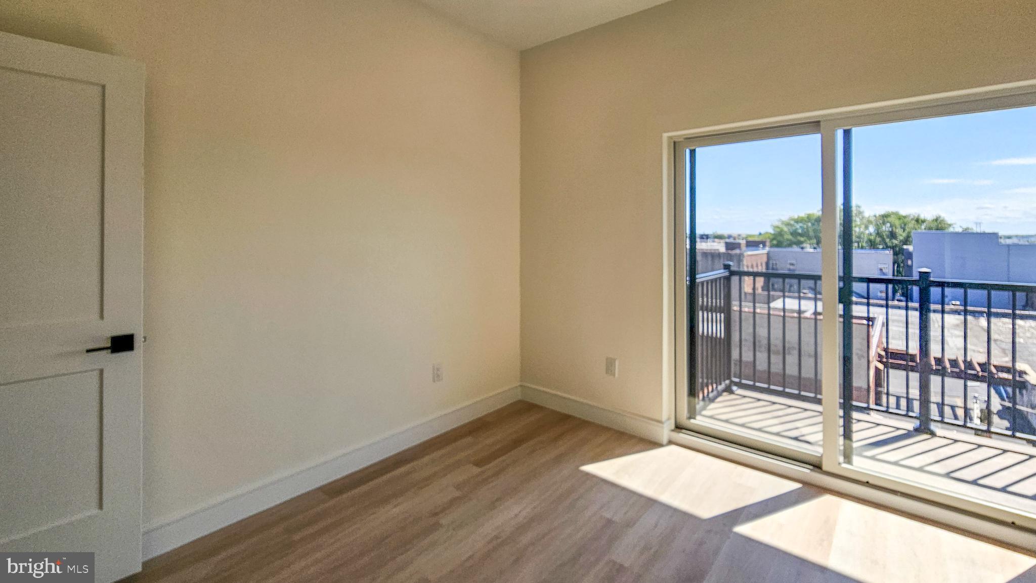 KENSINGTON - Residential Lease