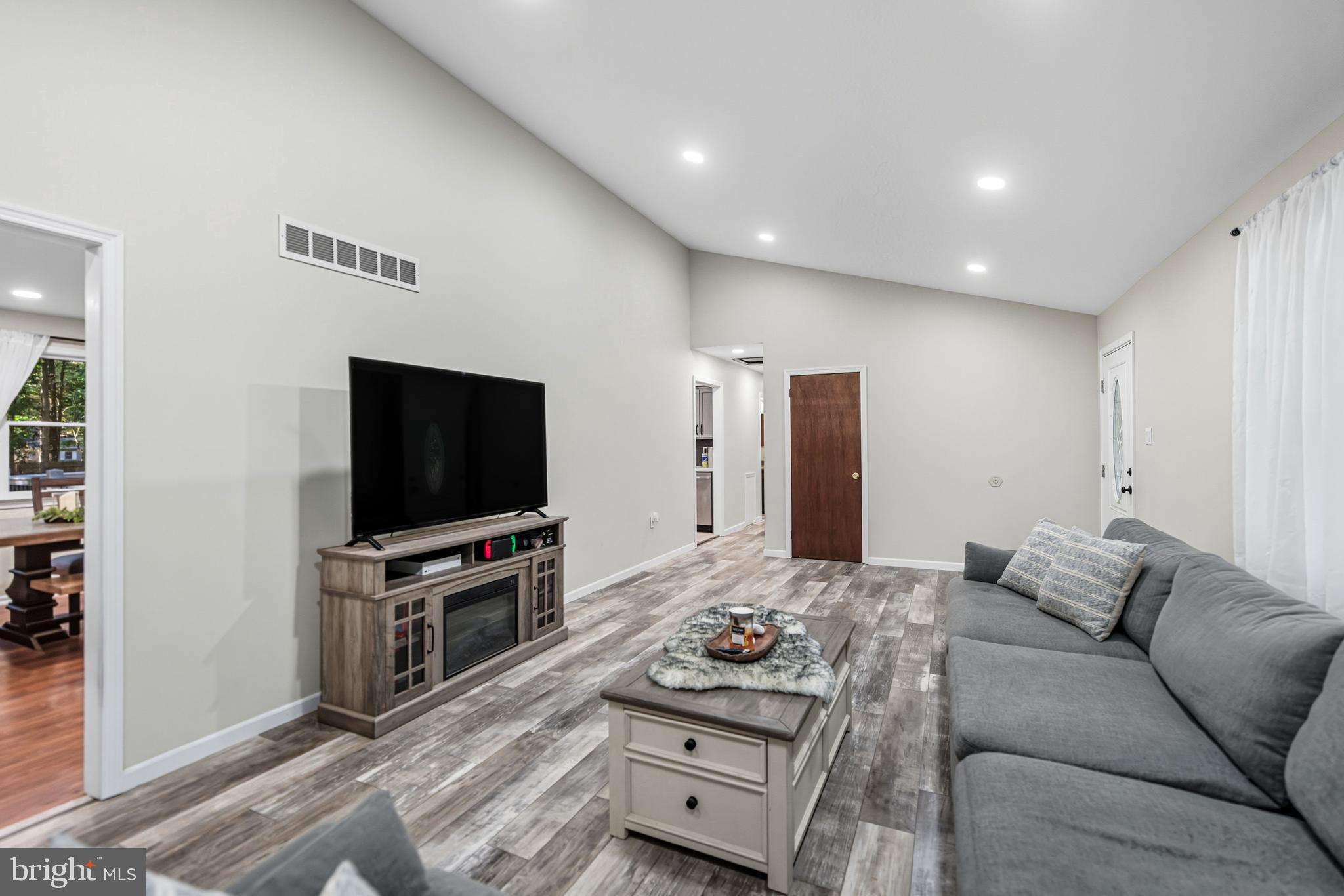 133 MEETINGHOUSE LANE