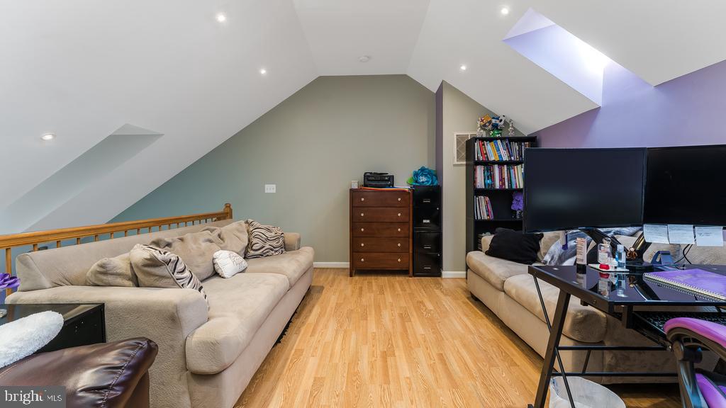 HEATHER HILLS/BRIGHTFLD - Residential