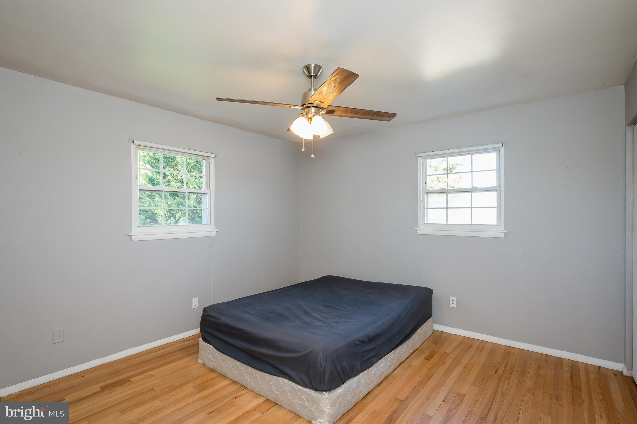 NORTHAMPTON - Residential