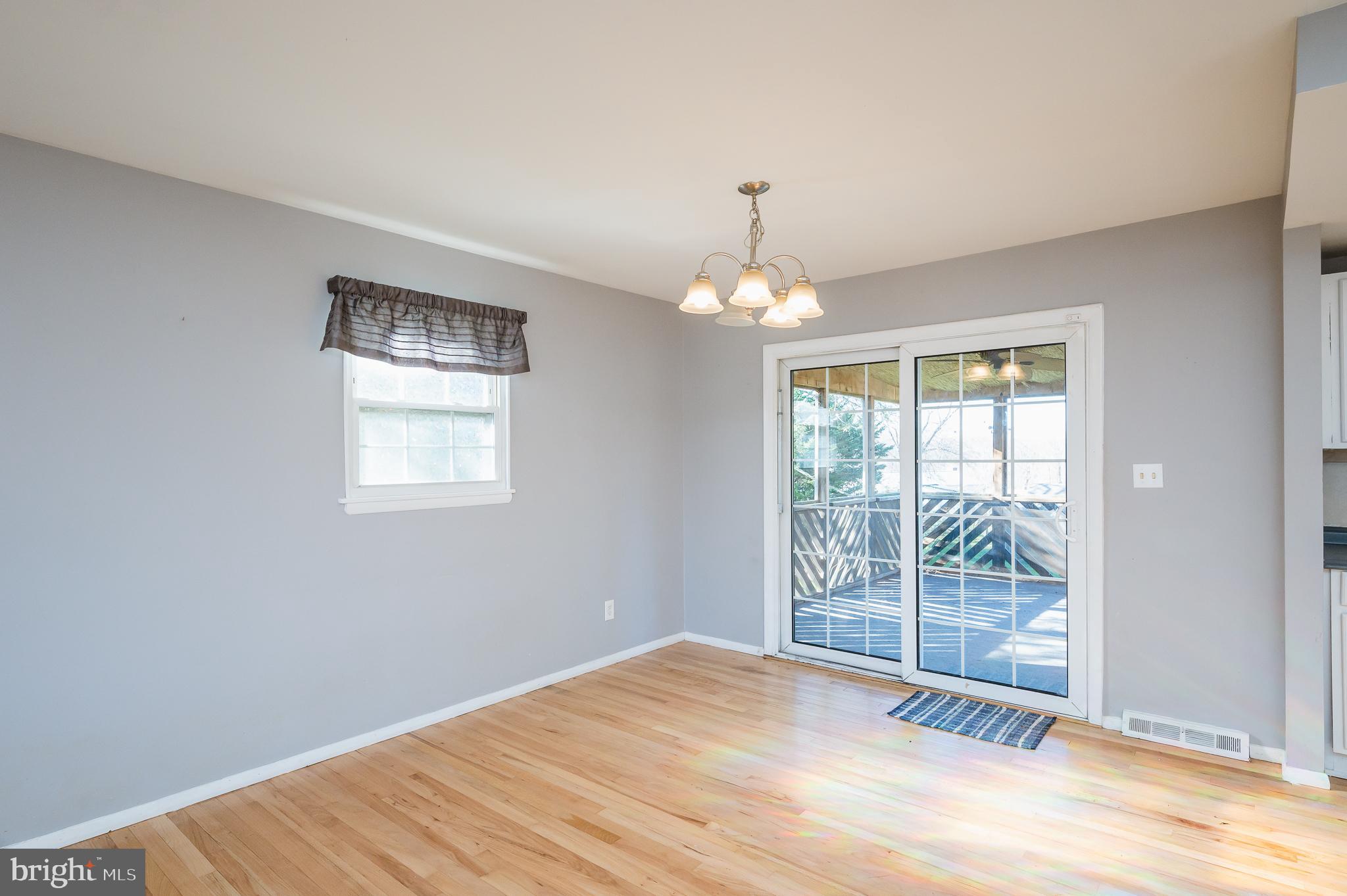 NORTHAMPTON - Residential