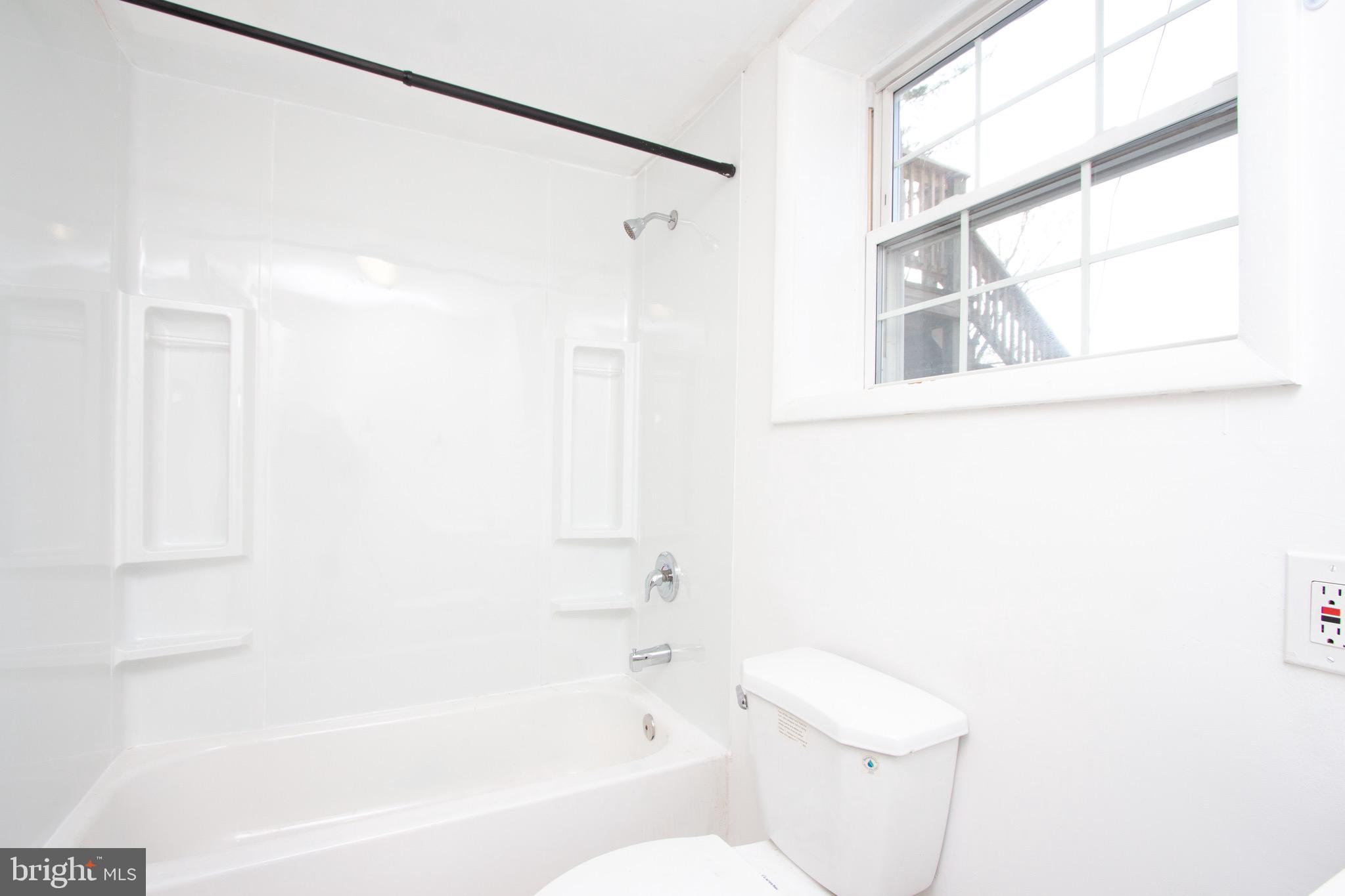 NORTHAMPTON - Residential