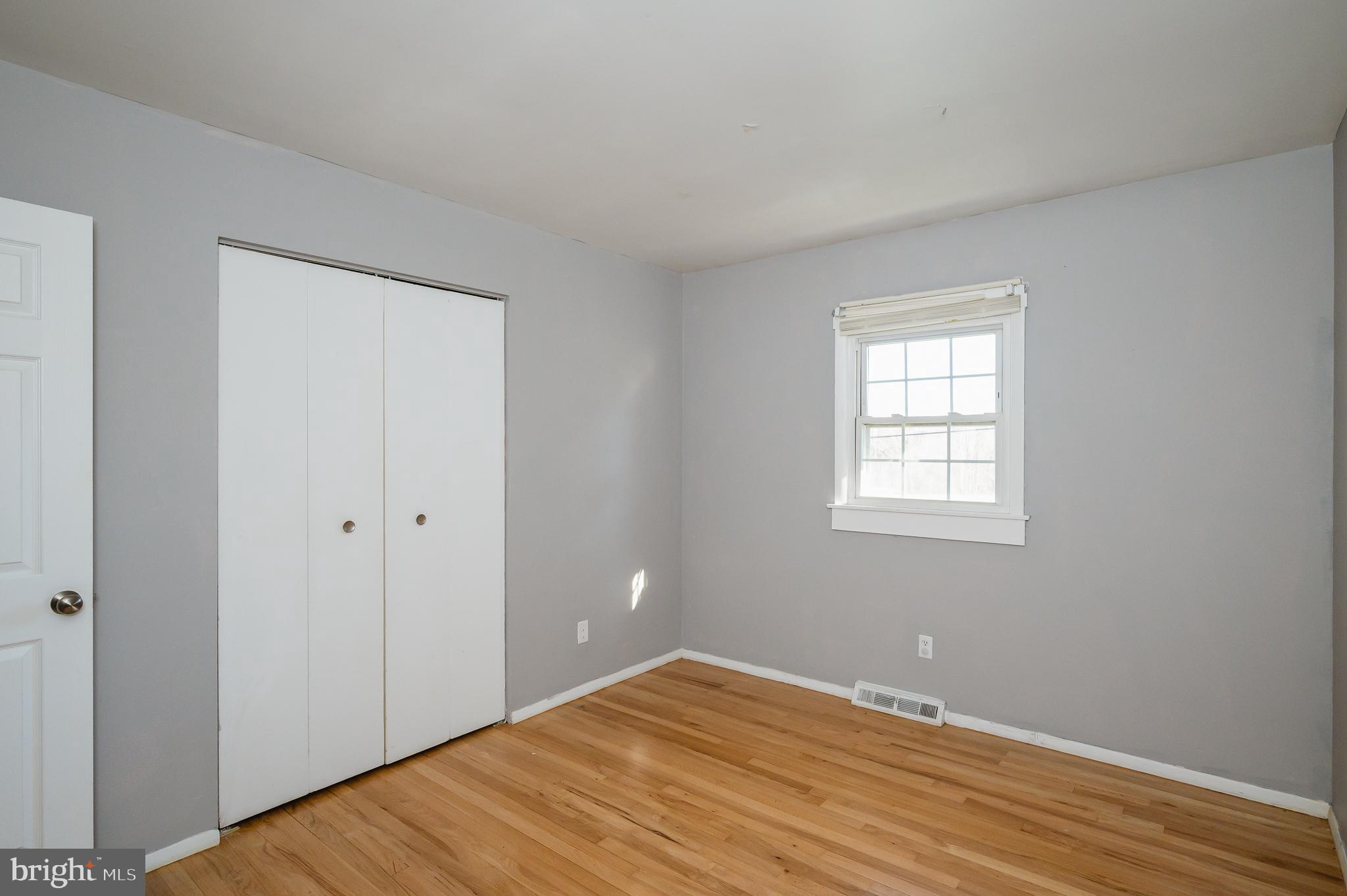 NORTHAMPTON - Residential