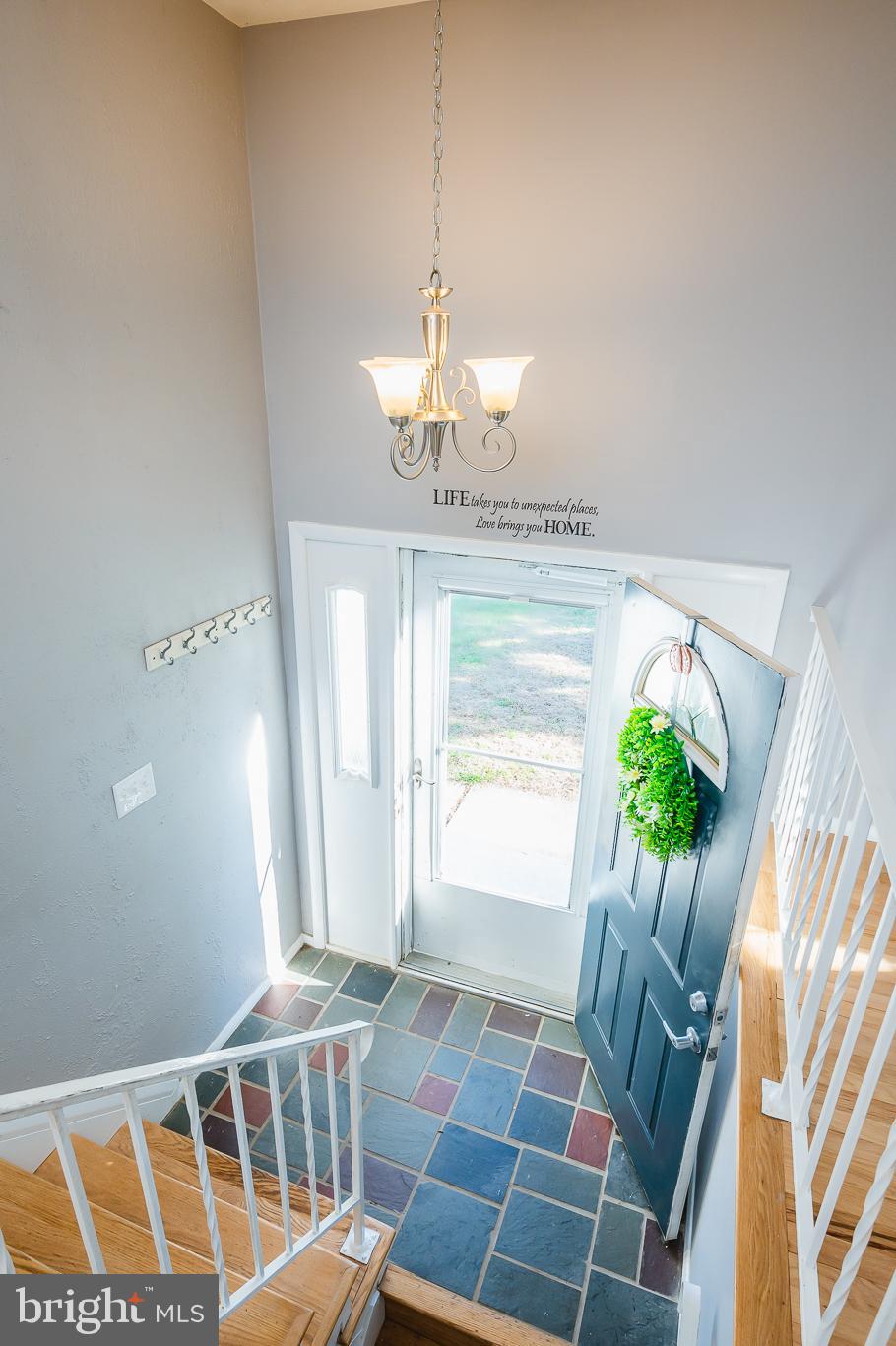 NORTHAMPTON - Residential