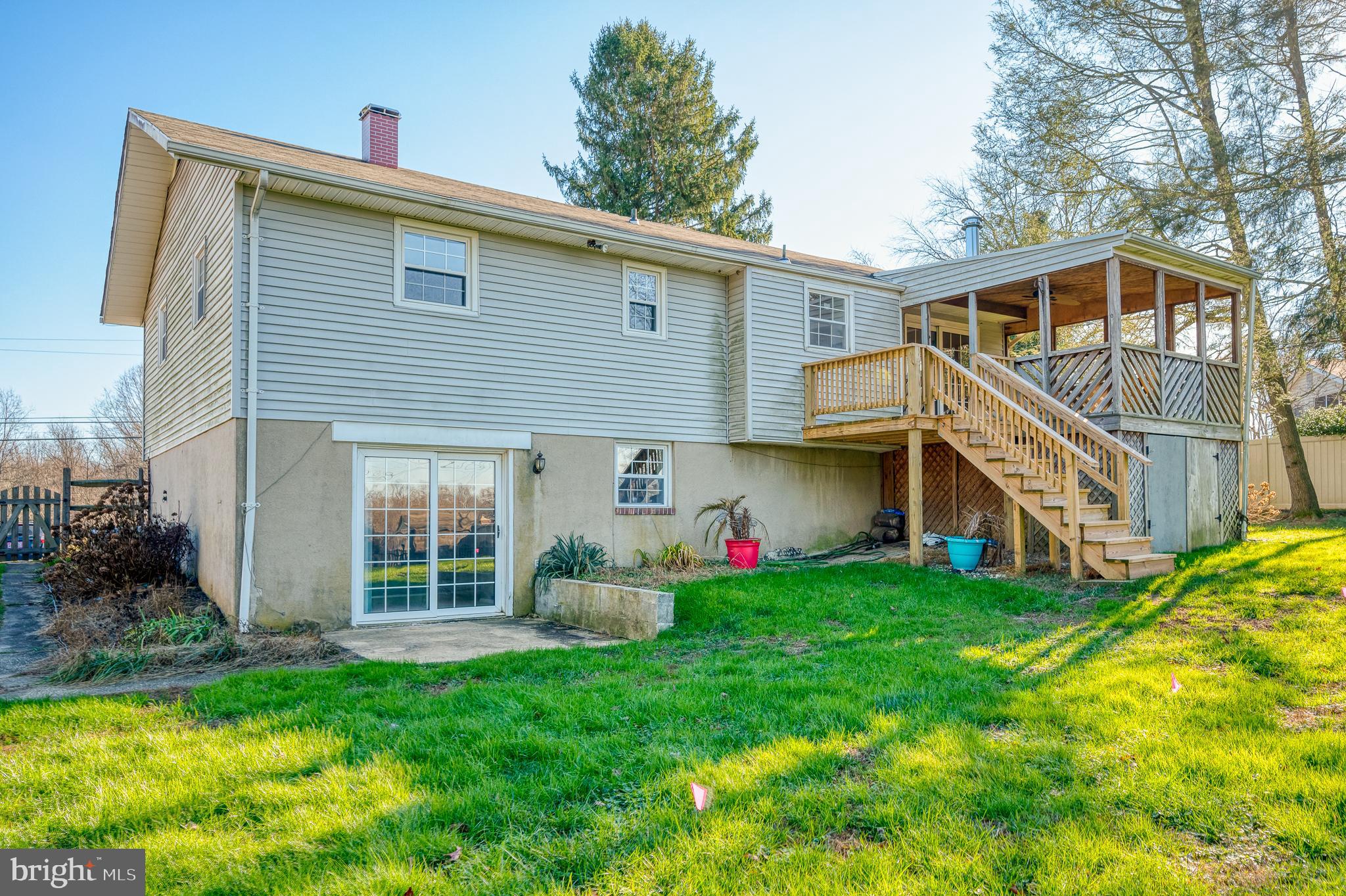 NORTHAMPTON - Residential