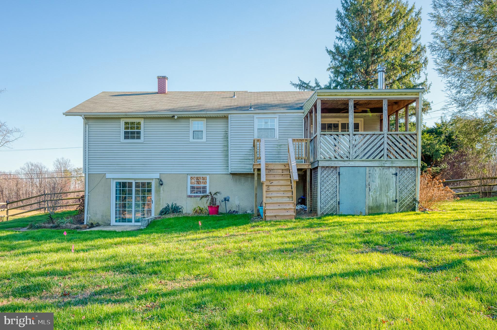 NORTHAMPTON - Residential