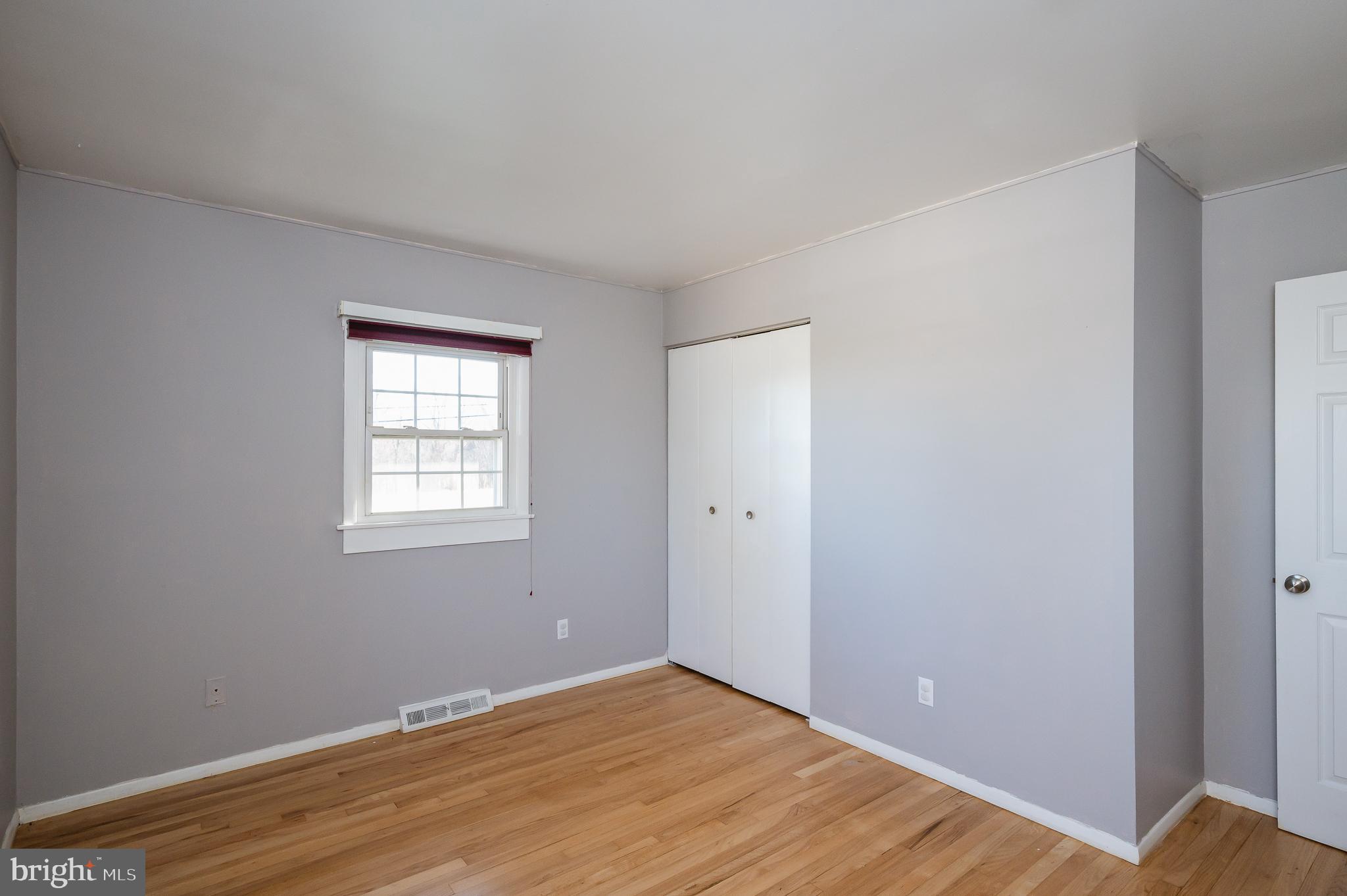 NORTHAMPTON - Residential