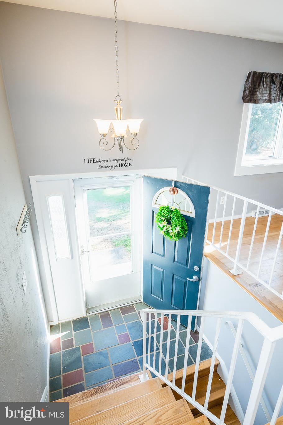 NORTHAMPTON - Residential