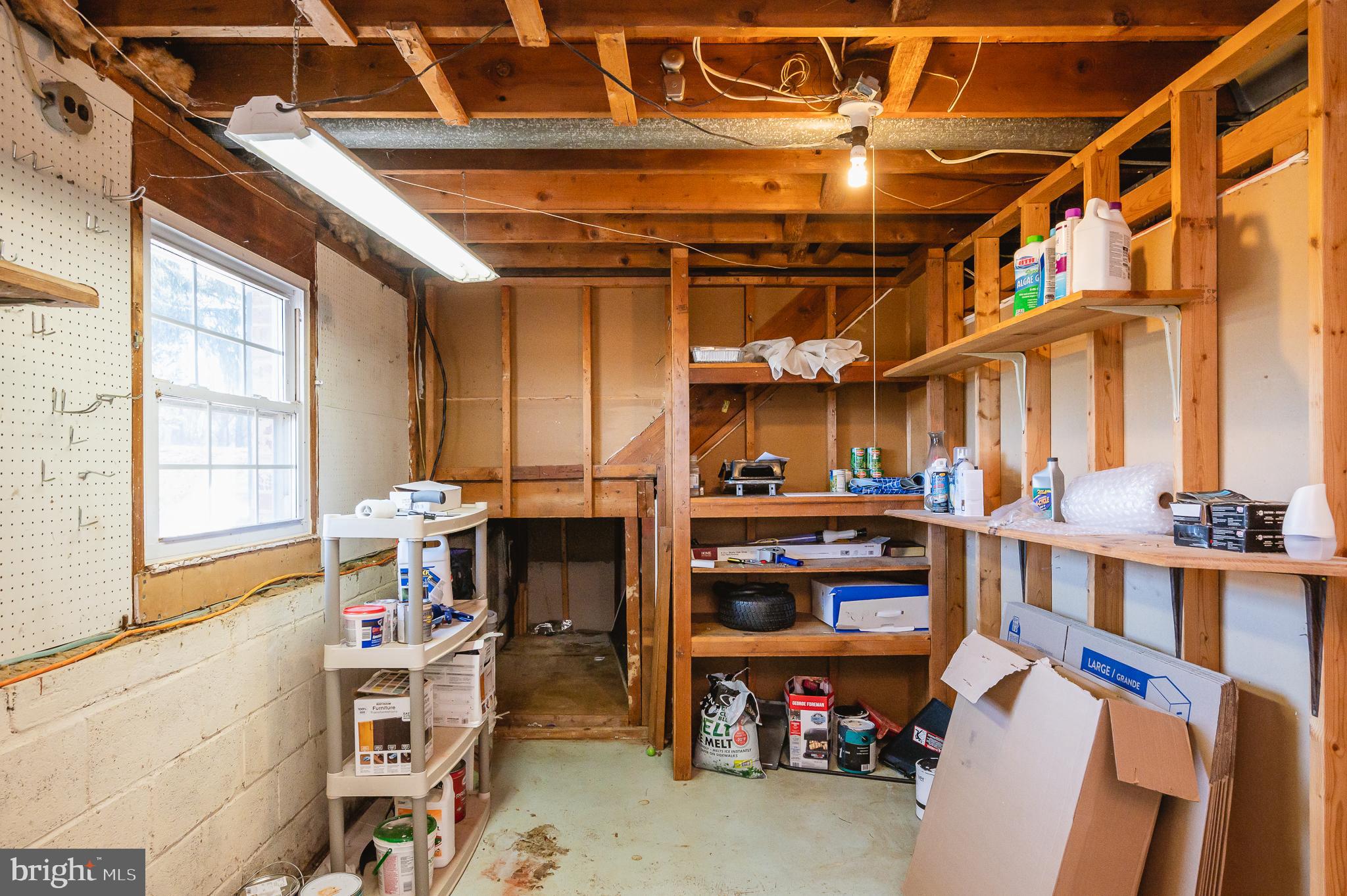 NORTHAMPTON - Residential