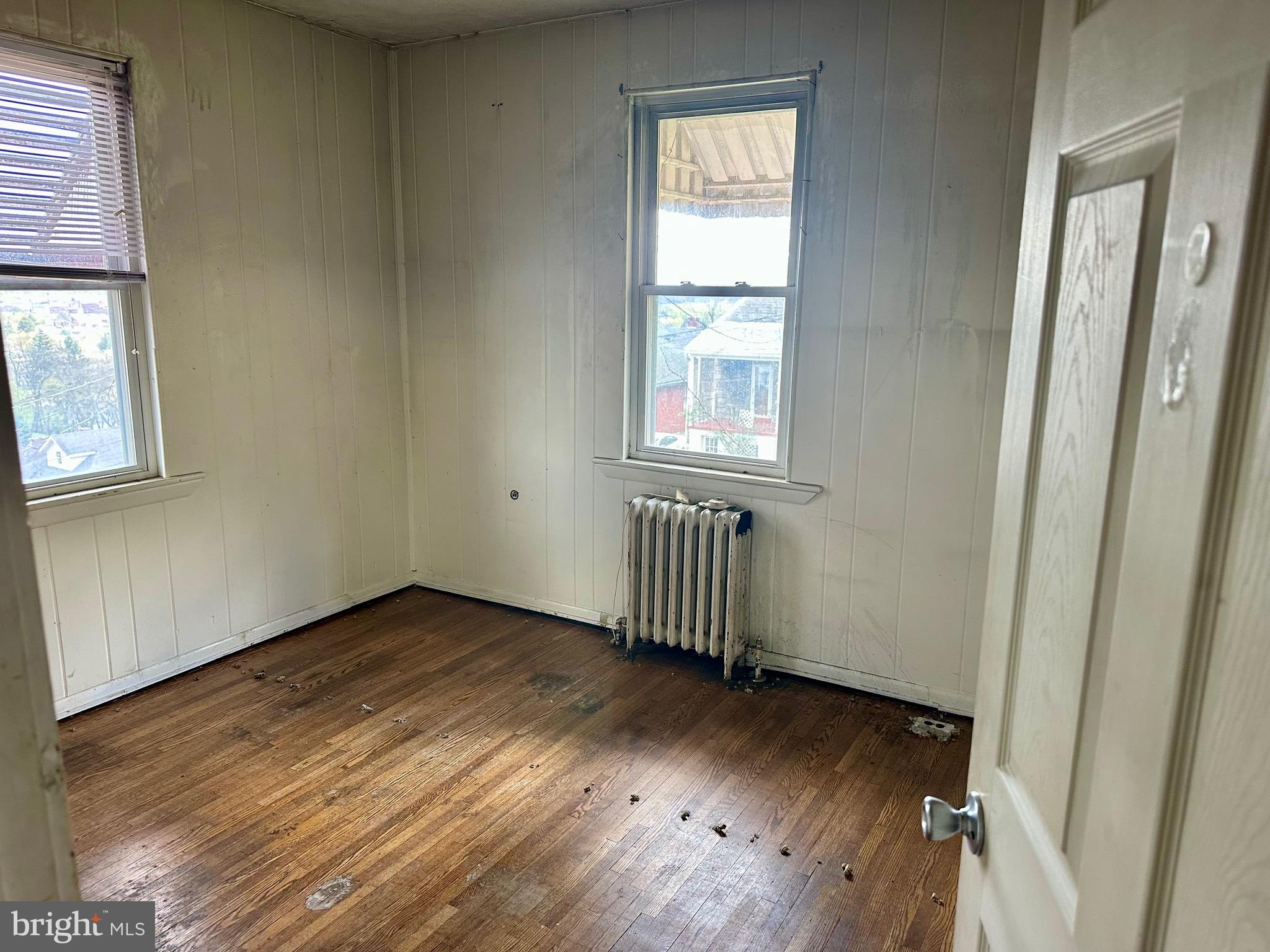 NORTH END - Residential