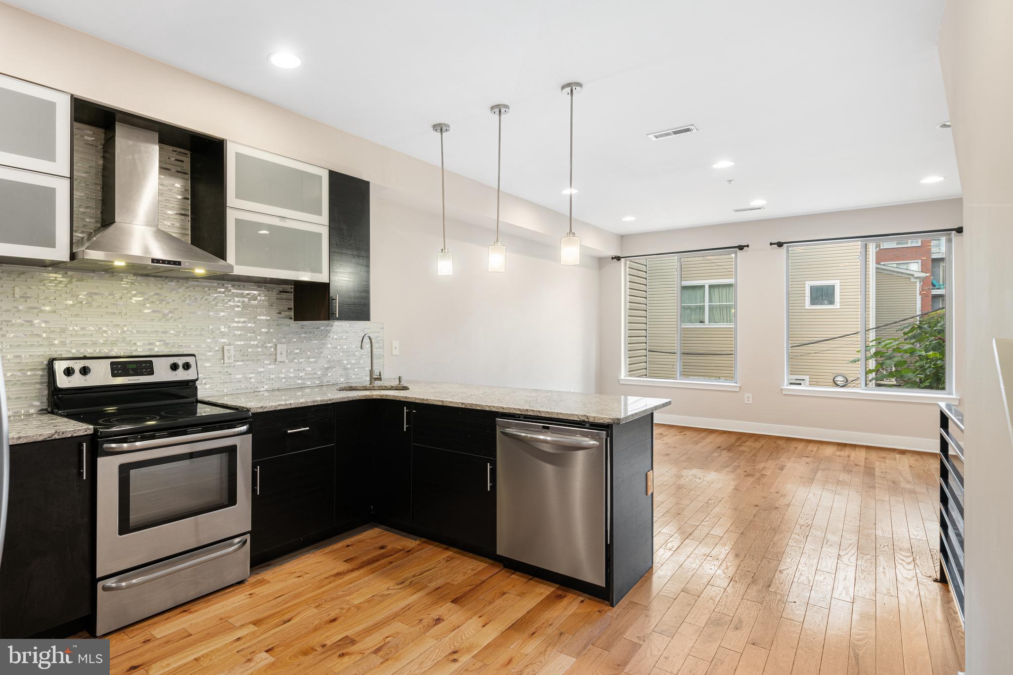 FRANCISVILLE - Residential