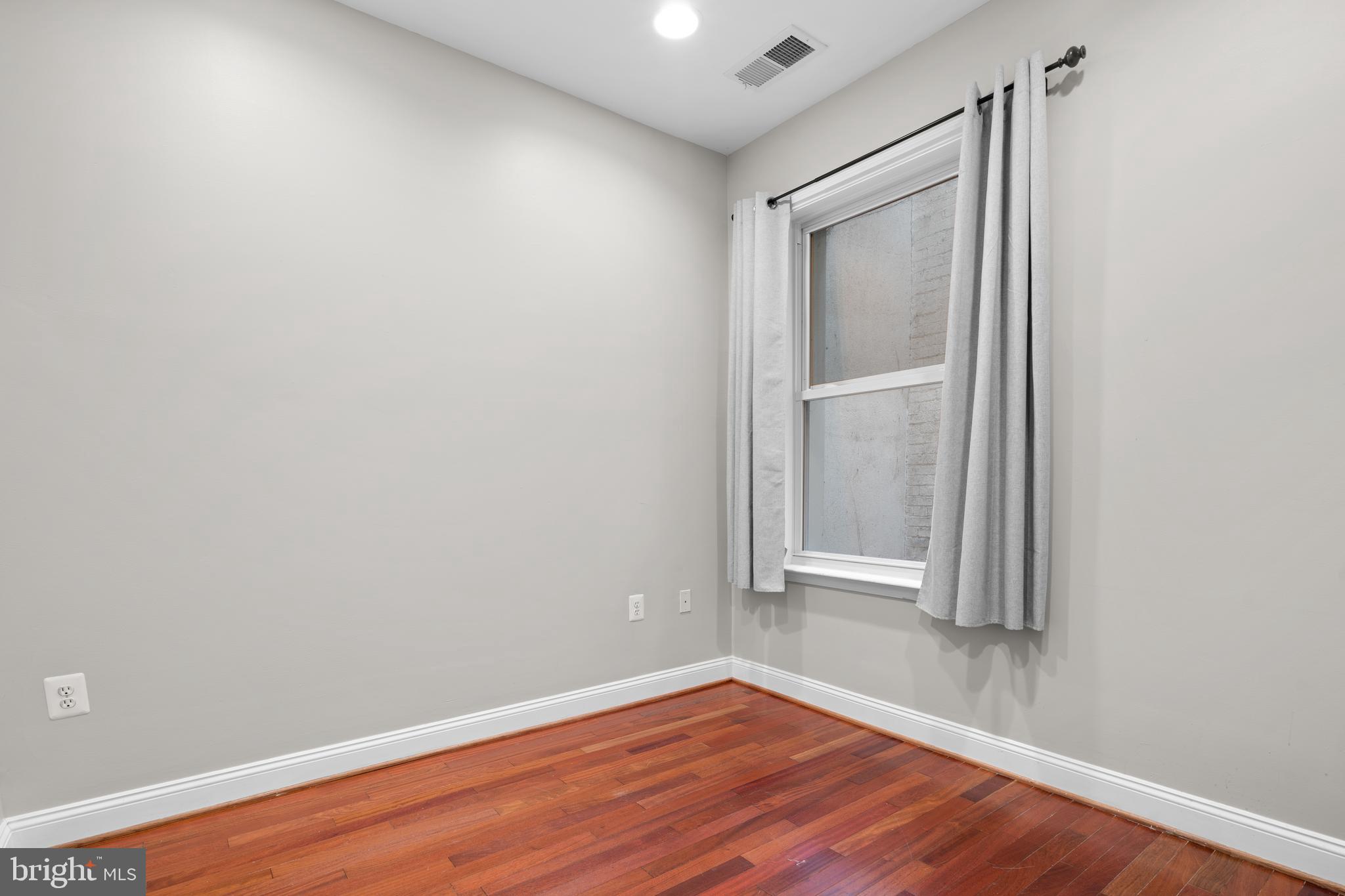 OLD CITY #2 - Residential Lease