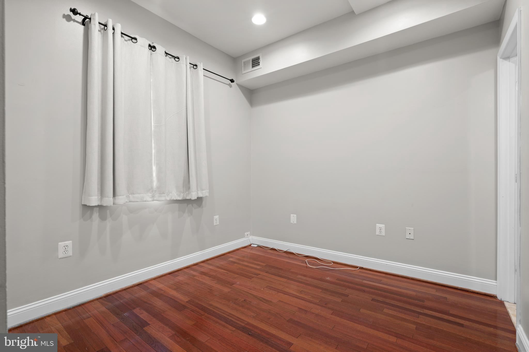 OLD CITY #2 - Residential Lease