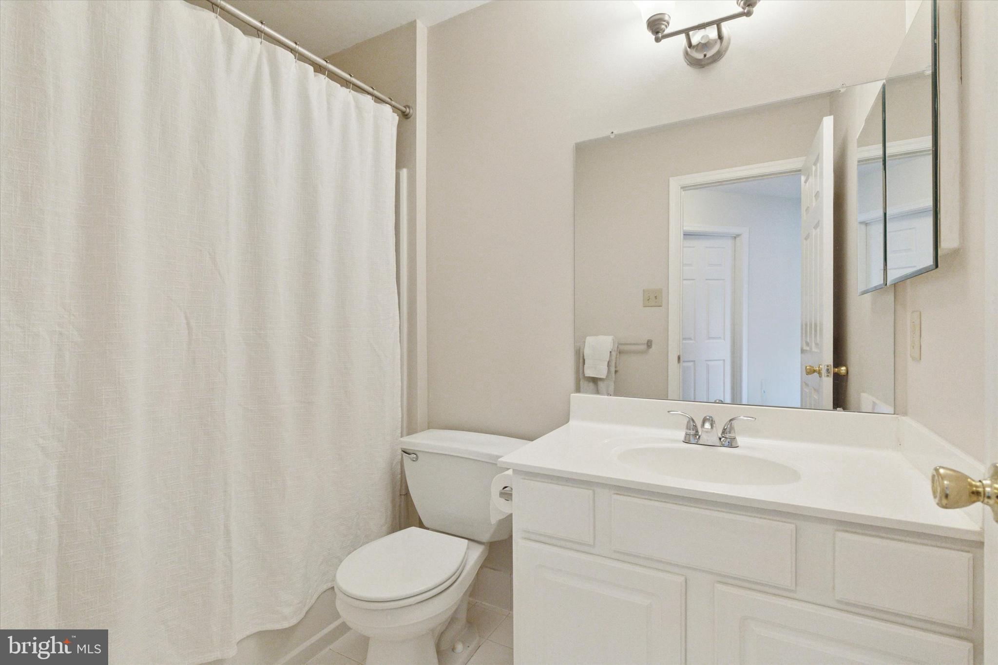 CHARLESTOWN OAKS - Residential