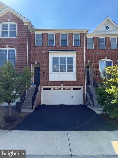 Photo of 203 Cenning Terrace, PURCELLVILLE, VA 20132 (MLS # VALO2108222)