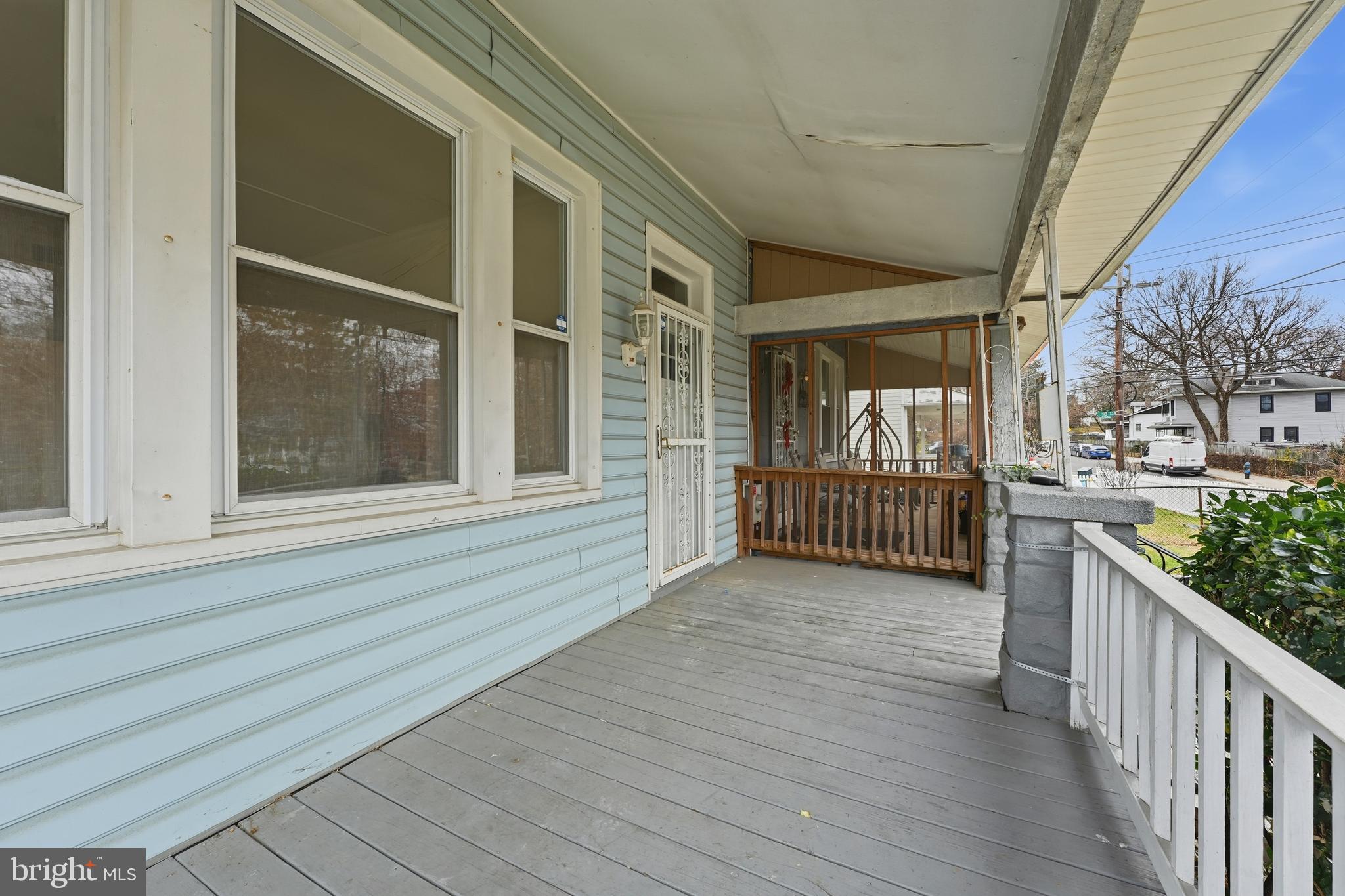 1605 BRENTWOOD ROAD NE