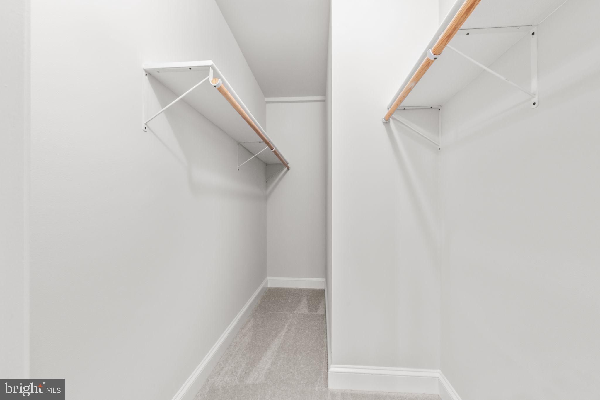 LEE'S HILL - Residential