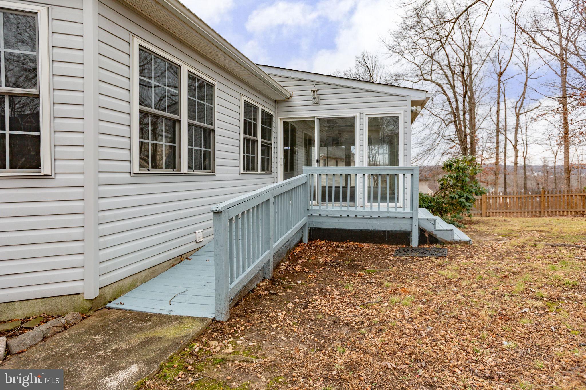 LEE'S HILL - Residential