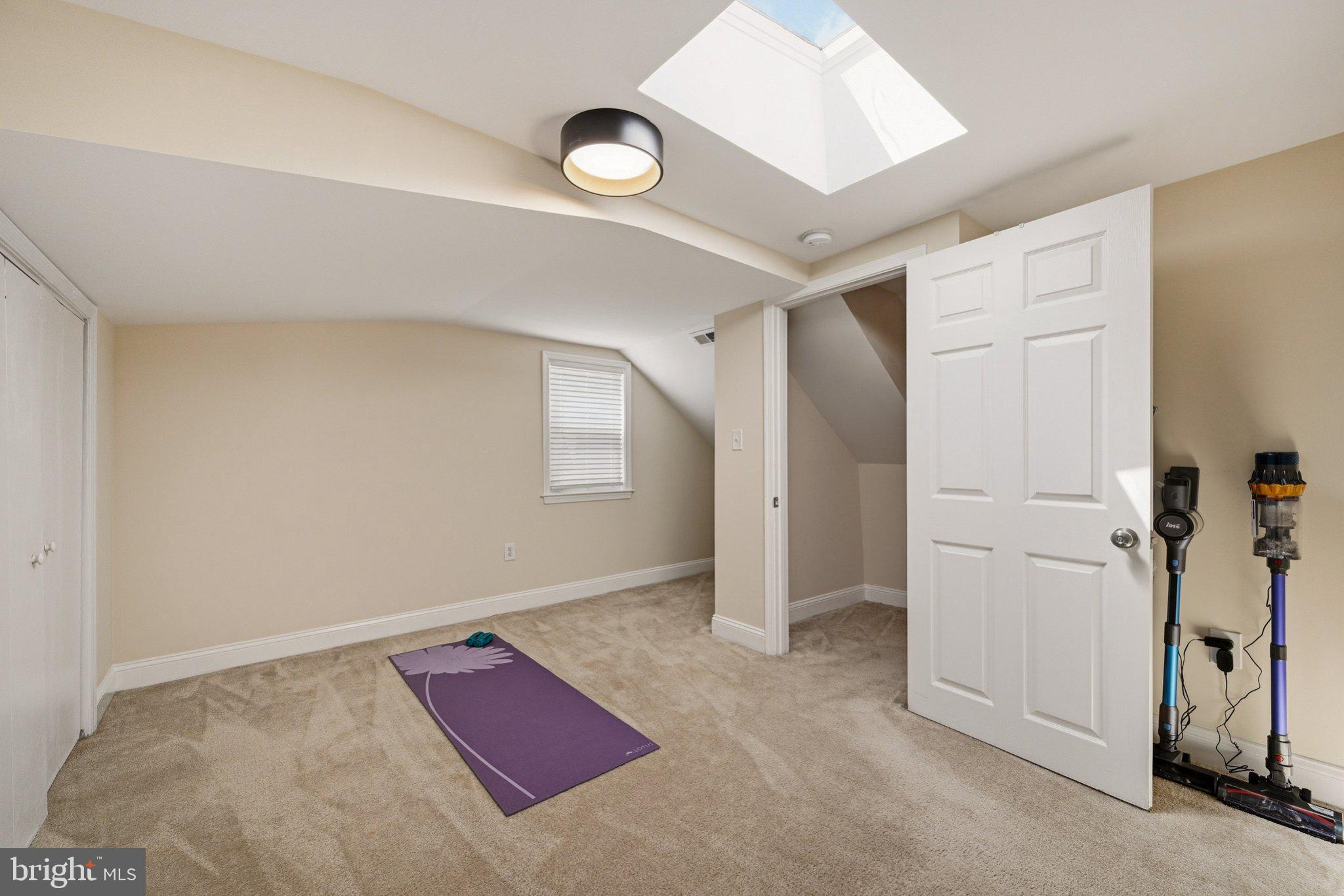 CHEVERLY MANOR - Residential