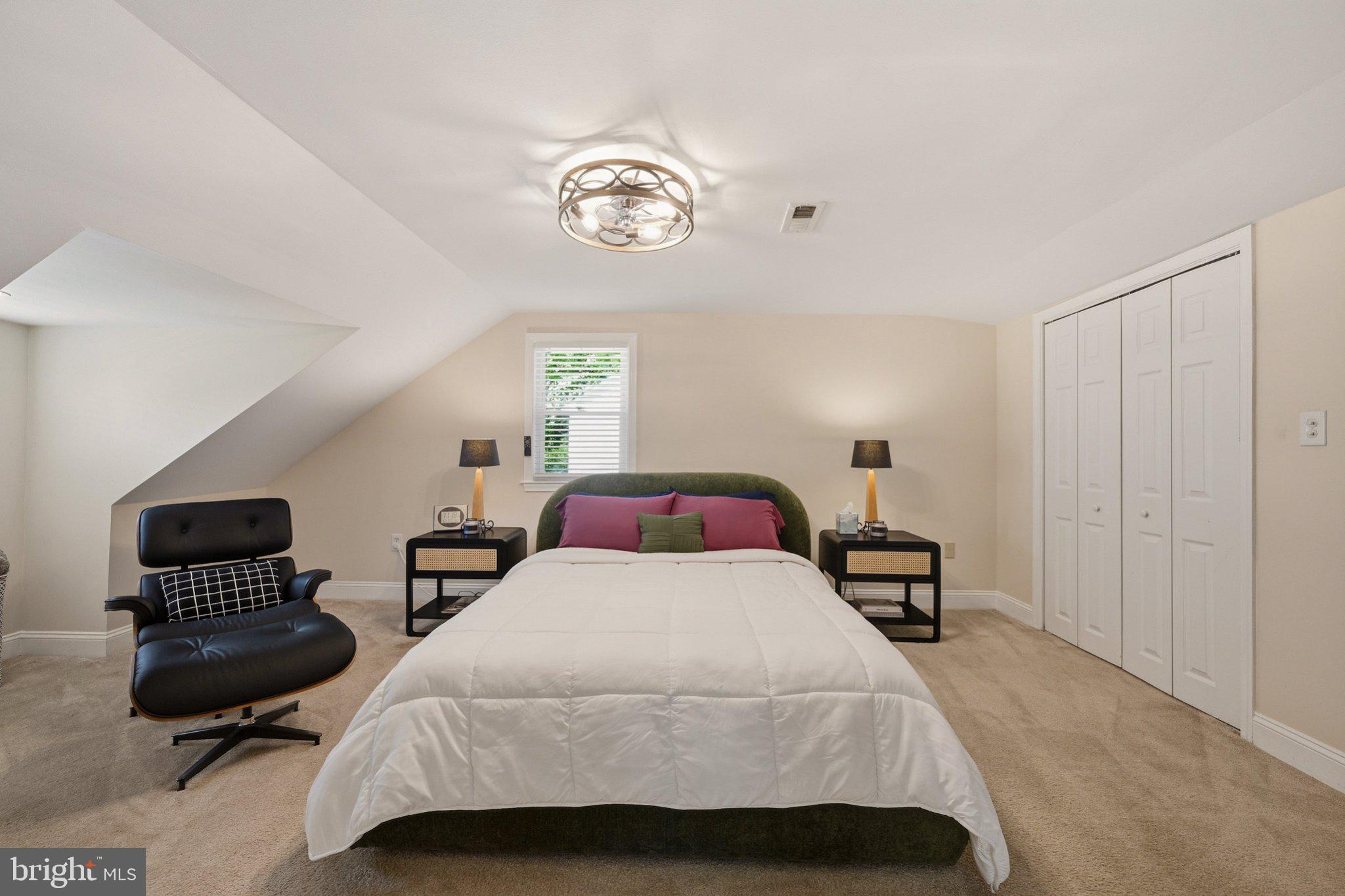 CHEVERLY MANOR - Residential