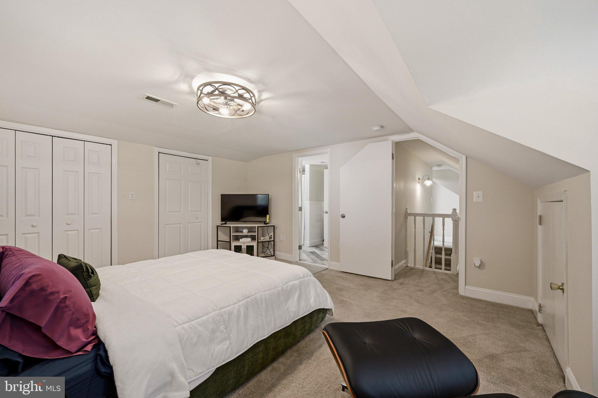 CHEVERLY MANOR - Residential