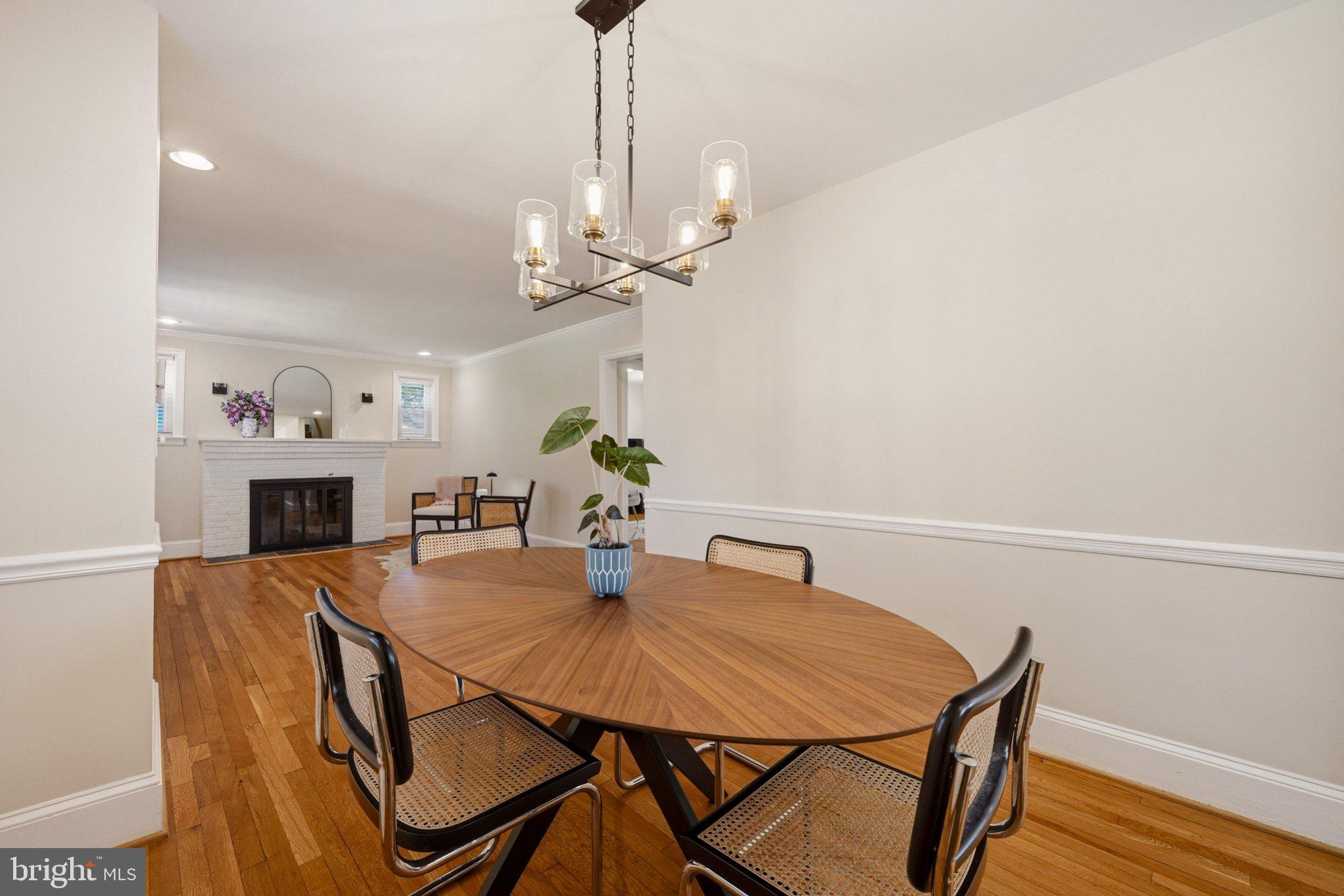 CHEVERLY MANOR - Residential