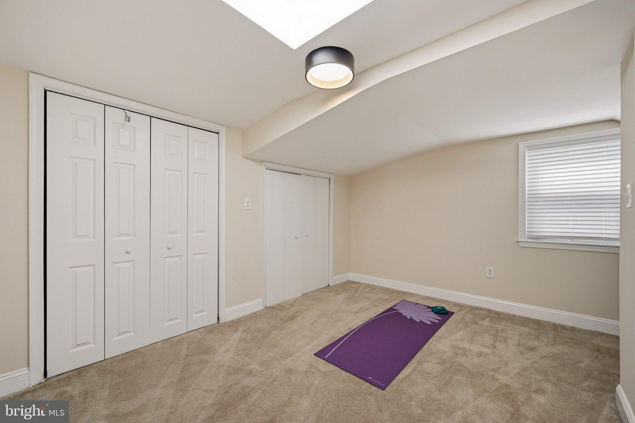 CHEVERLY MANOR - Residential