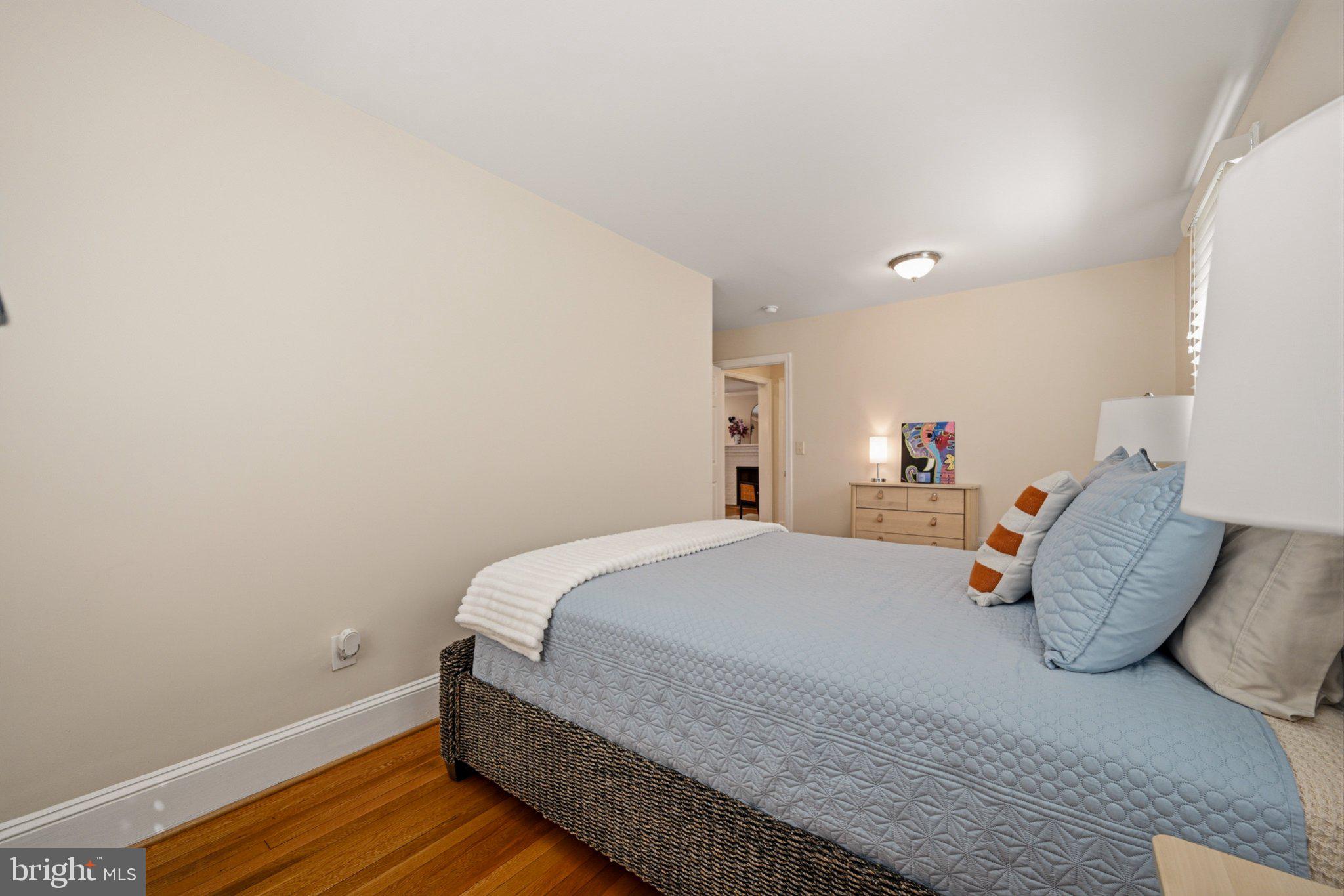 CHEVERLY MANOR - Residential