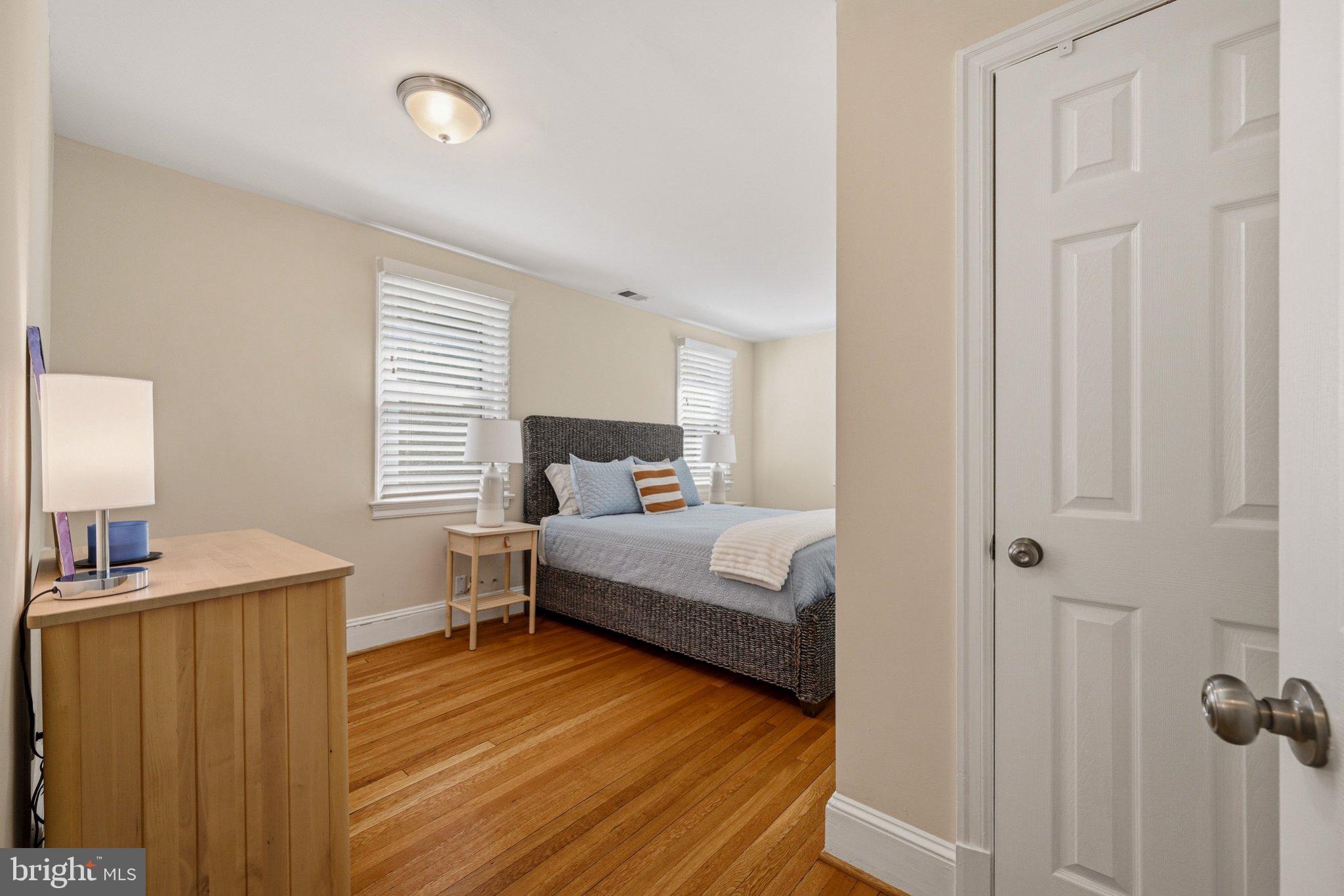 CHEVERLY MANOR - Residential